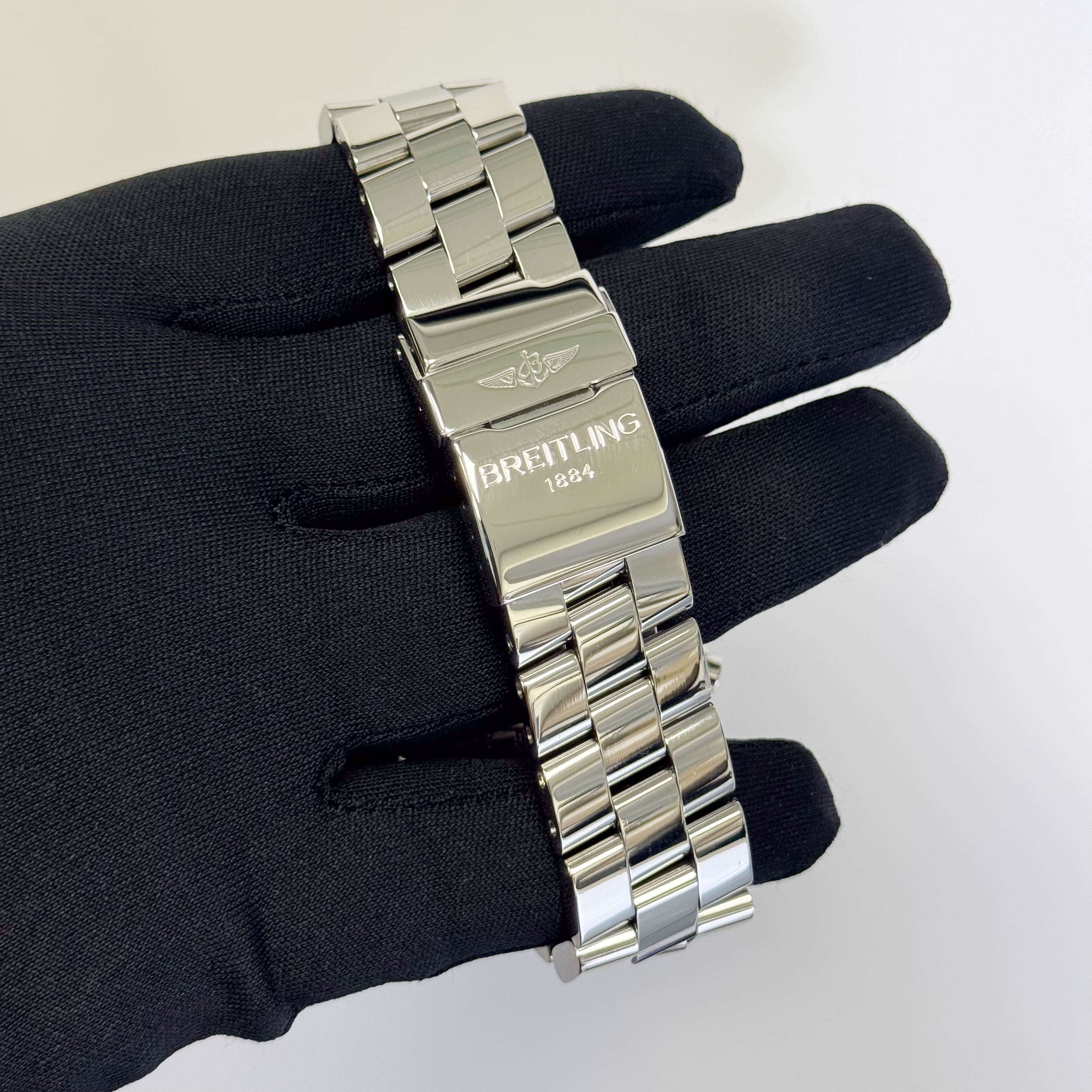 Breitling Super Avenger 48mm White Dial Watch Ref# A13370 - Happy Jewelers Fine Jewelry Lifetime Warranty