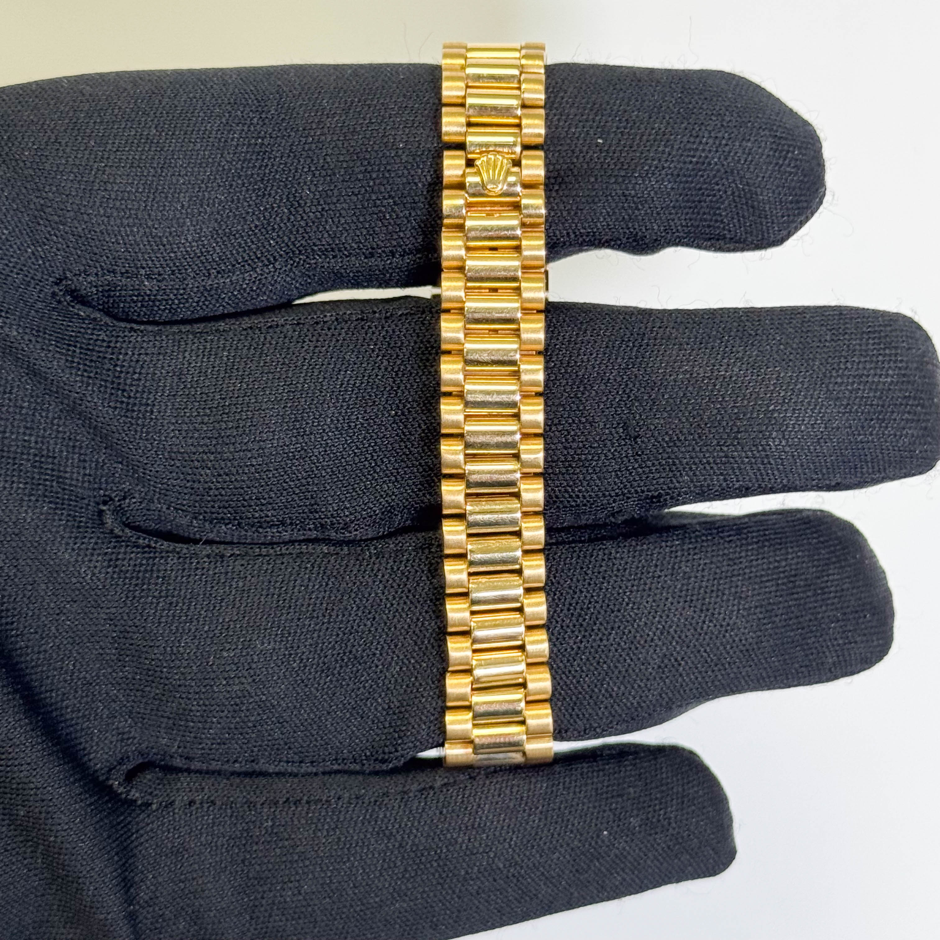 Rolex Datejust 26mm Champagne Dial Watch Ref# 69178