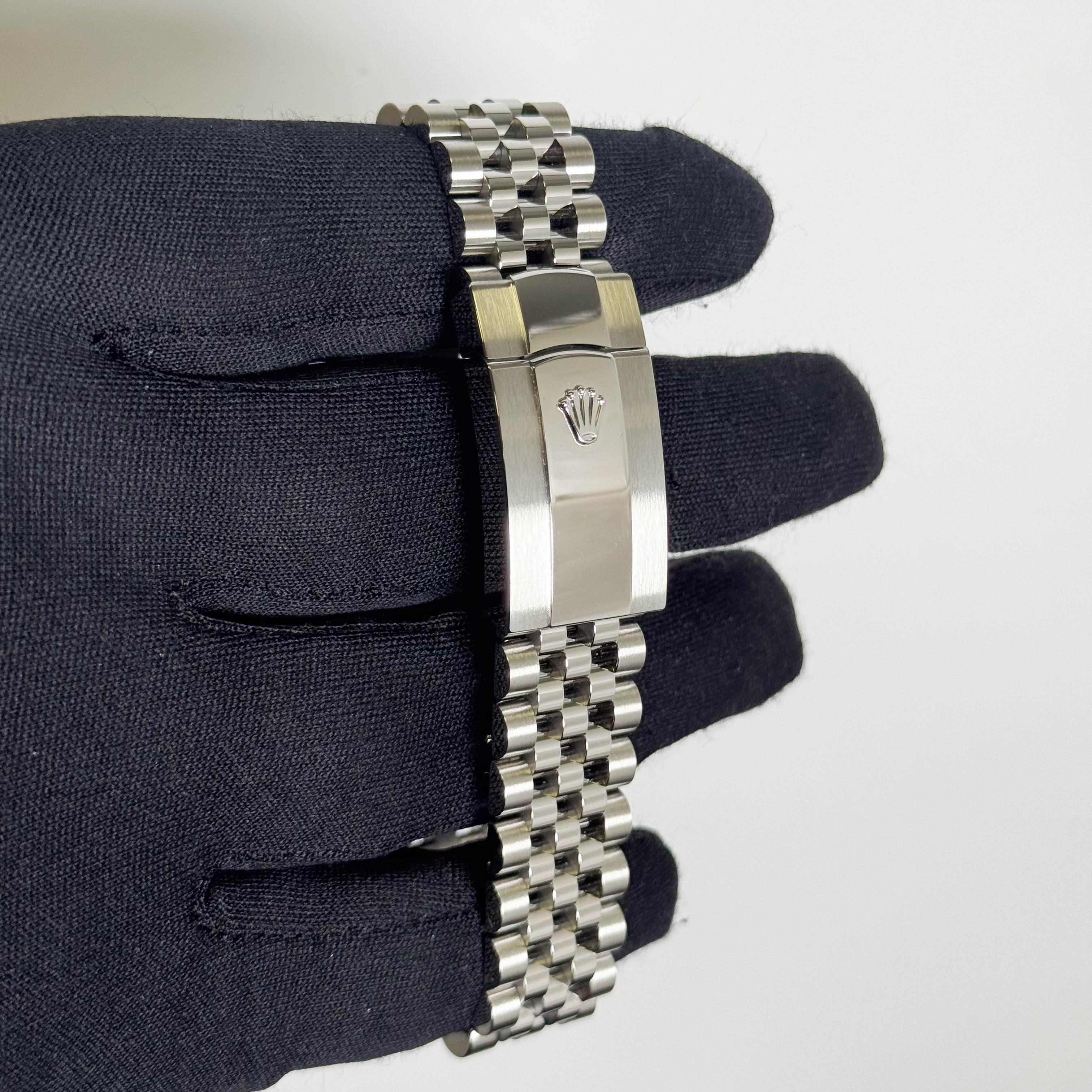 Rolex Datejust 41mm Blue Dial Watch Ref# 126334 - Happy Jewelers Fine Jewelry Lifetime Warranty