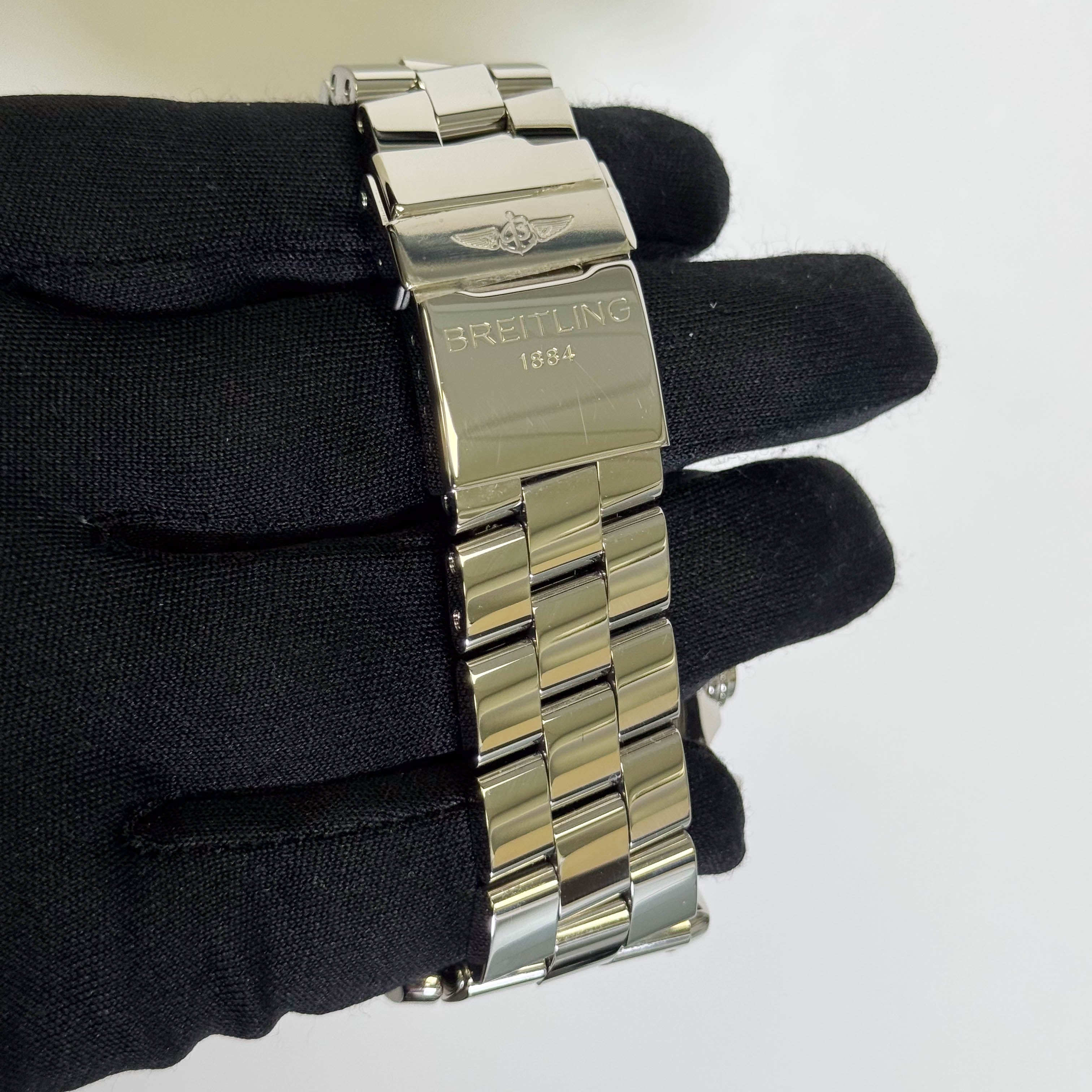 Breitling Super Avenger 48mm White Chronograph Dial Watch Ref# A1337053 - Happy Jewelers Fine Jewelry Lifetime Warranty