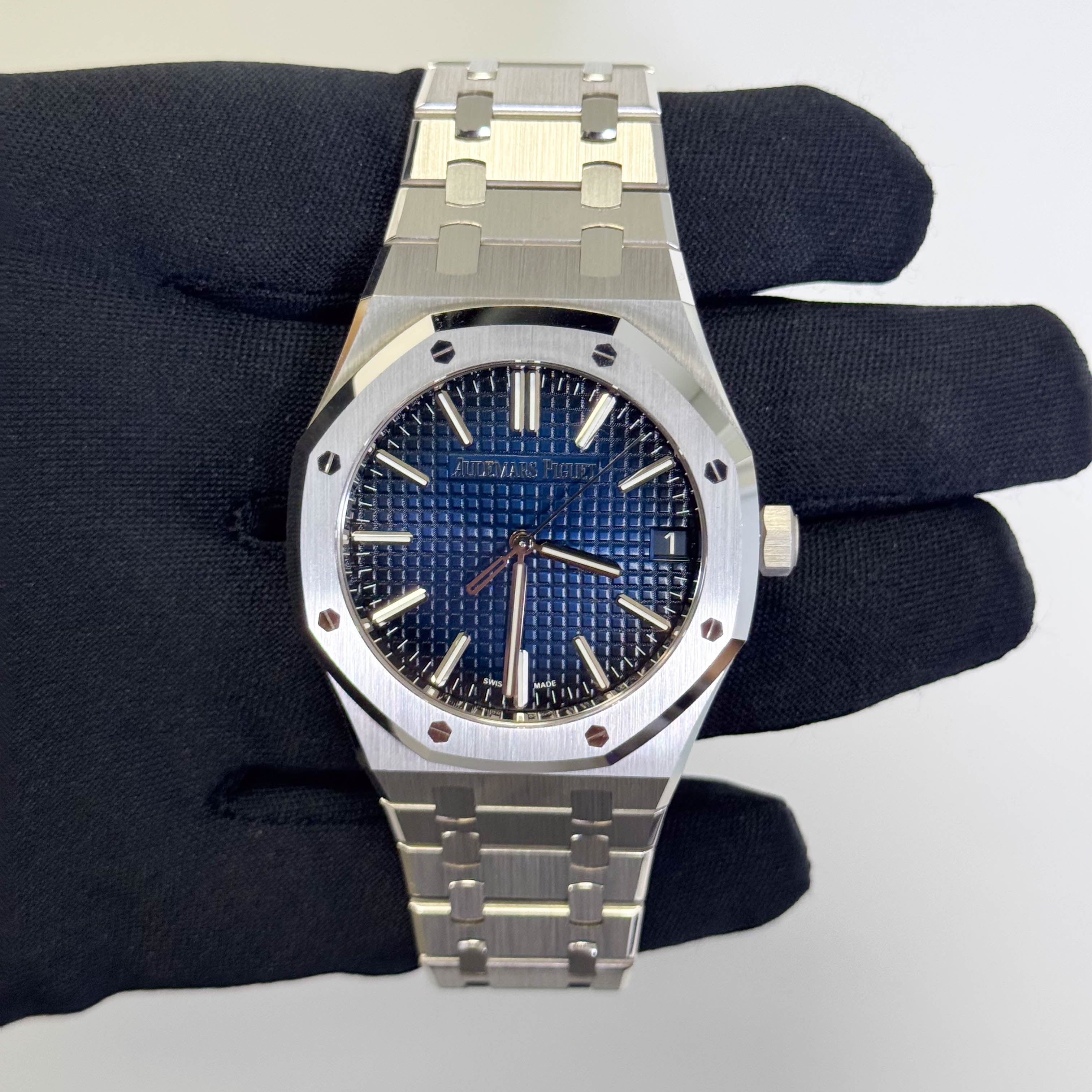 Audemars Piguet Royal Oak 41mm Blue Dial Watch Ref# 15510BC.OO.1320BC.04