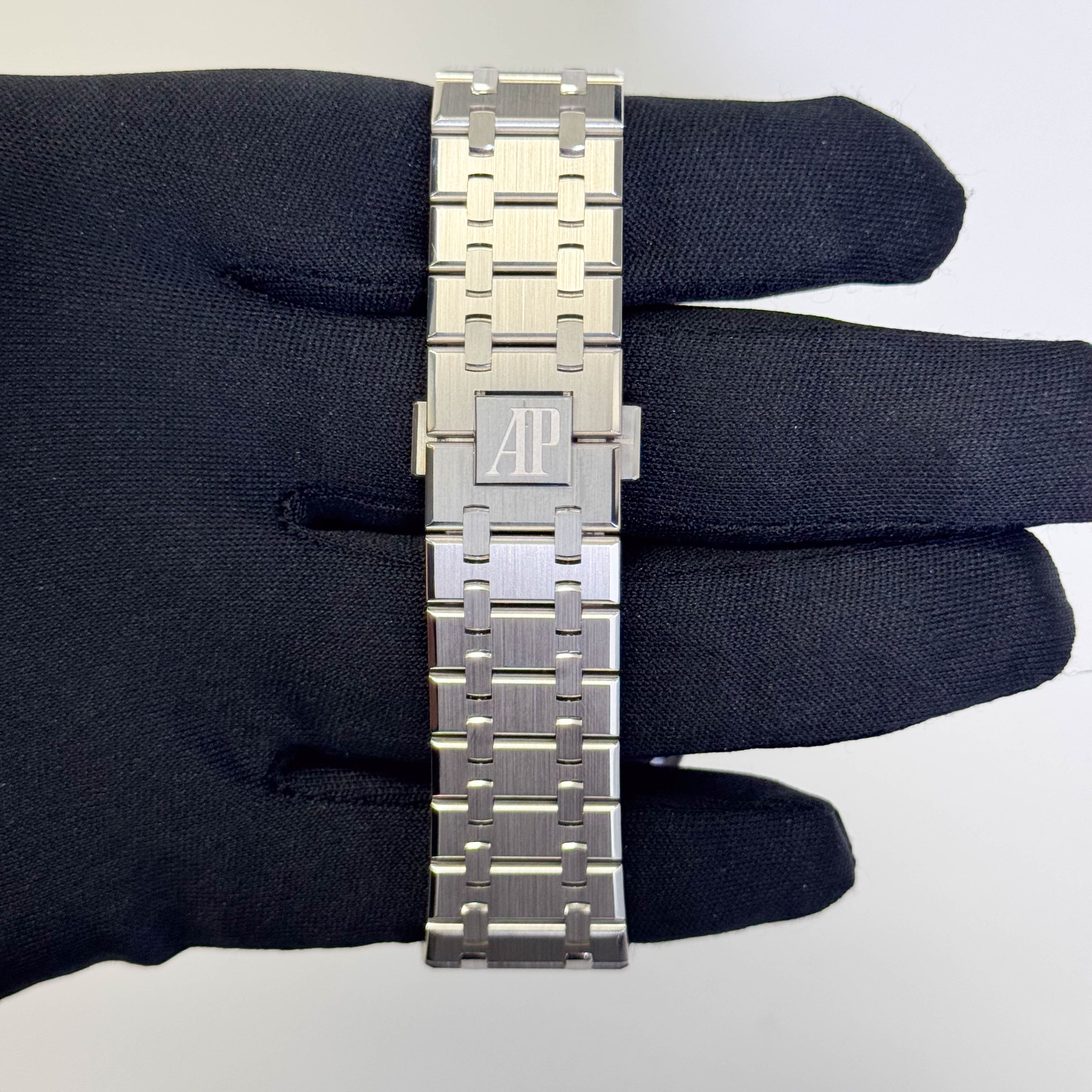 Audemars Piguet Royal Oak 41mm Blue Dial Watch Ref# 15510BC.OO