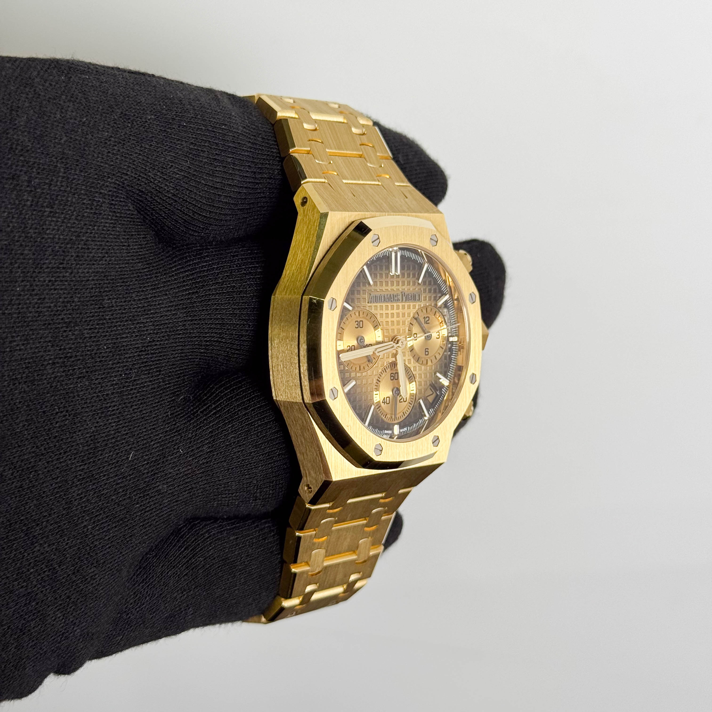 Audemars Piguet Royal Oak 41mm Yellow Gold Ombre Dial Watch Ref# 26240BA.OO.1320BA.02