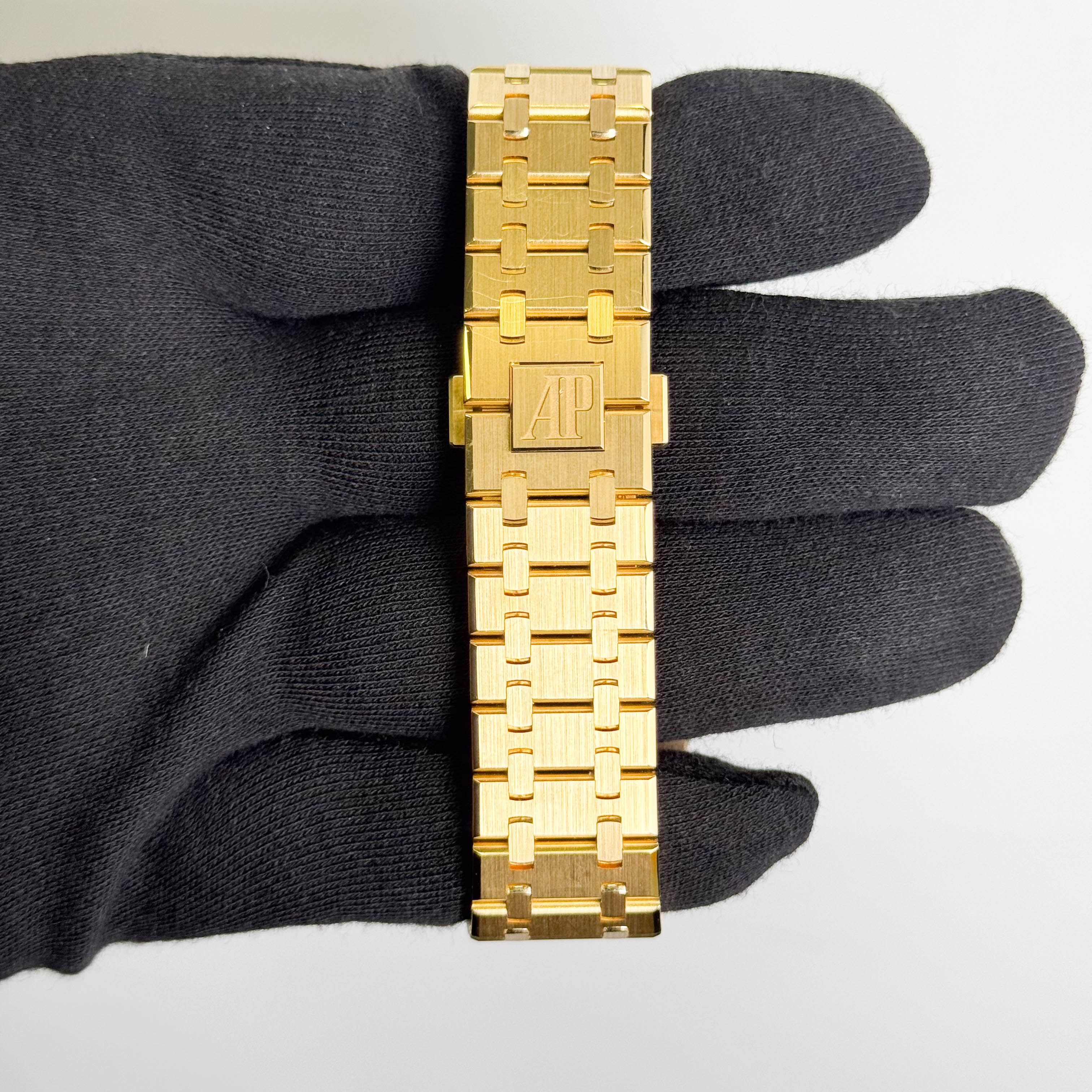 Audemars Piguet Royal Oak 41mm Yellow Gold Ombre Dial Watch Ref# 26240BA.OO.1320BA.02