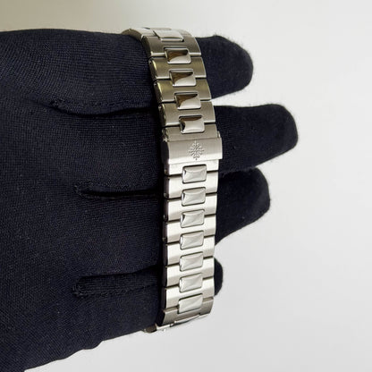 Patek Philippe Nautilus 40mm Blue Dial Watch Ref# 5711/1A-001 - Happy Jewelers Fine Jewelry Lifetime Warranty