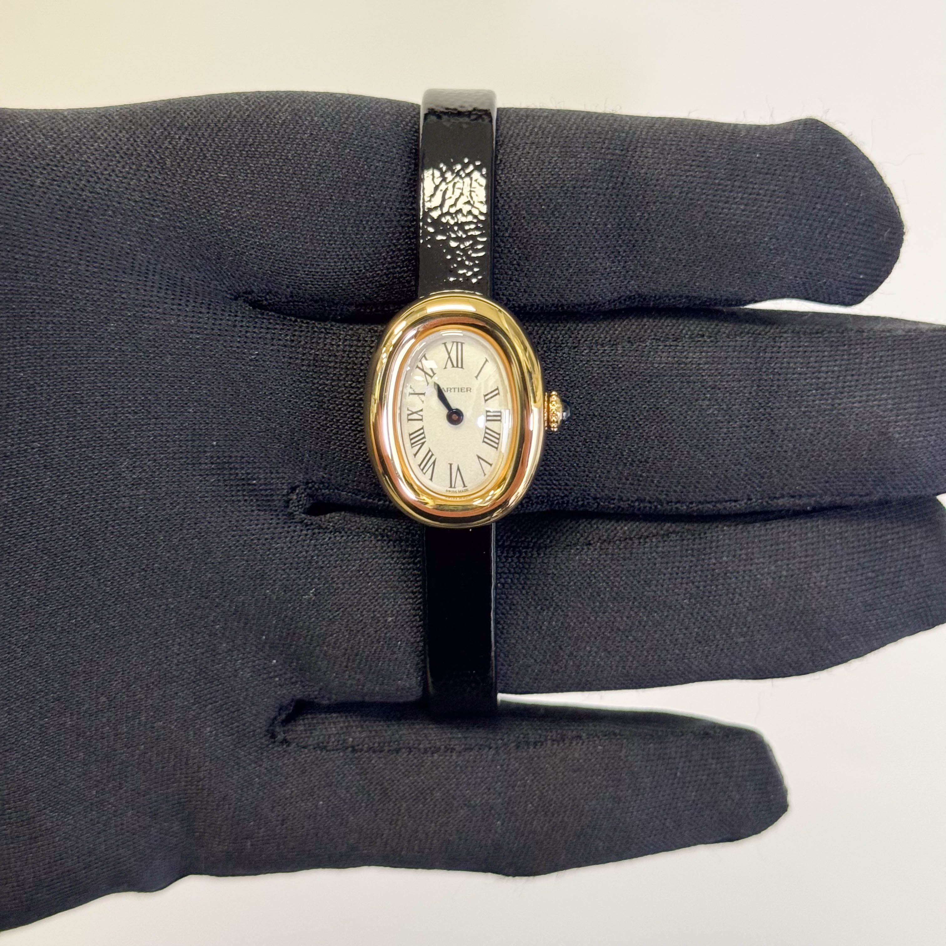 Cartier Baignoire 24.6 mm x 18.7 mm White Dial Watch Ref# WGBA0041 - Happy Jewelers Fine Jewelry Lifetime Warranty