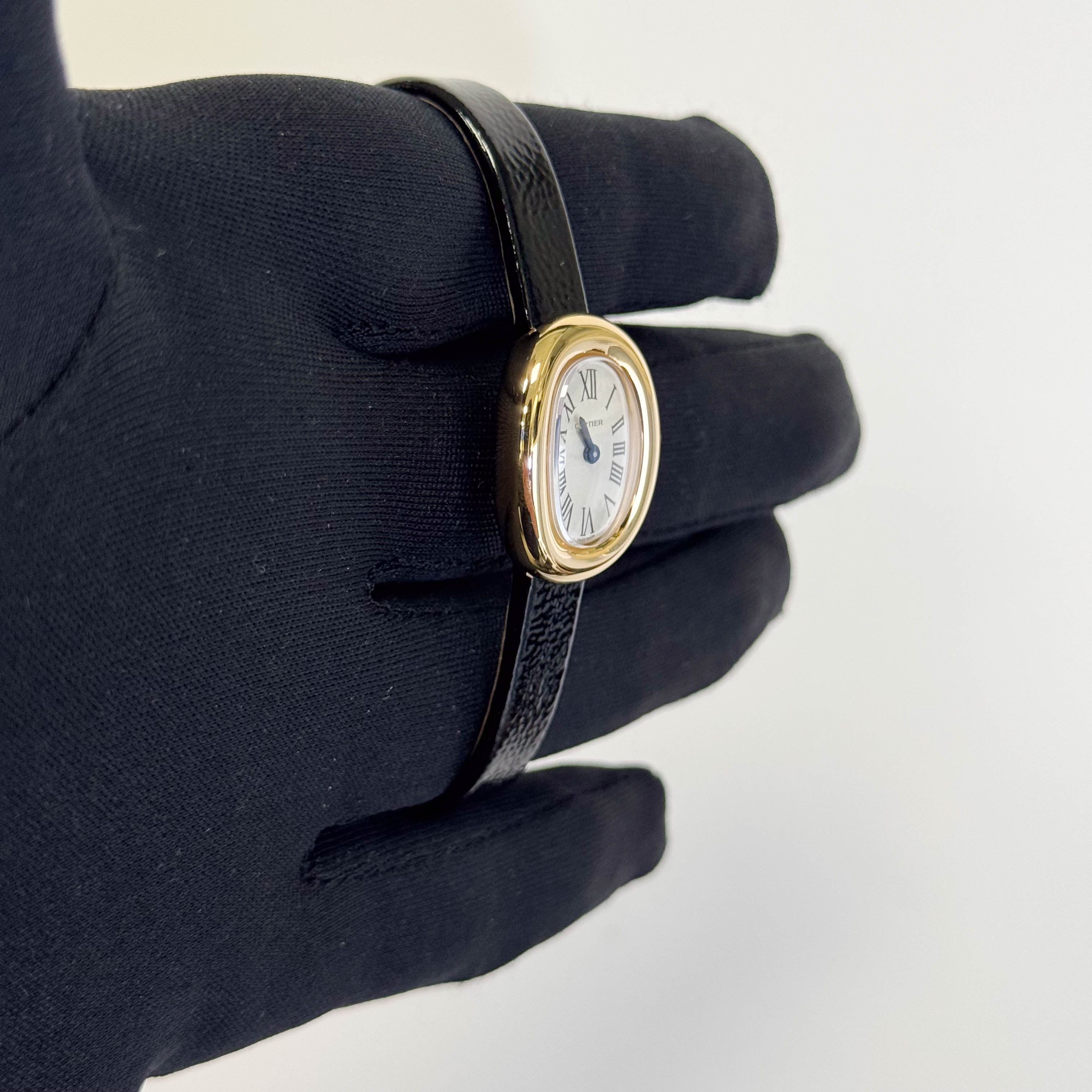 Cartier Baignoire 24.6 mm x 18.7 mm White Dial Watch Ref# WGBA0041 - Happy Jewelers Fine Jewelry Lifetime Warranty