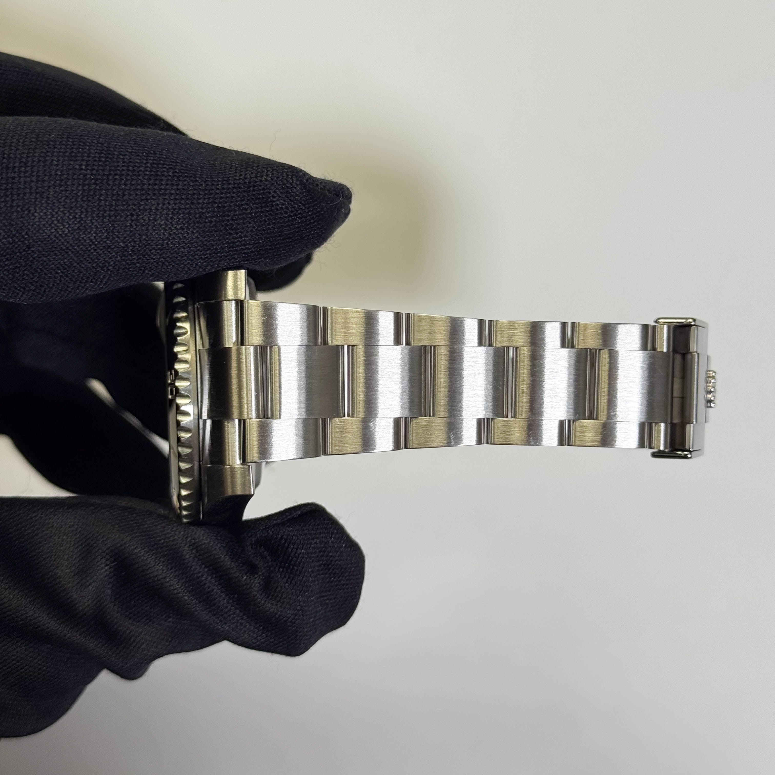 Rolex Submariner 40mm Black Dial Watch Ref# 116610LN - Happy Jewelers Fine Jewelry Lifetime Warranty