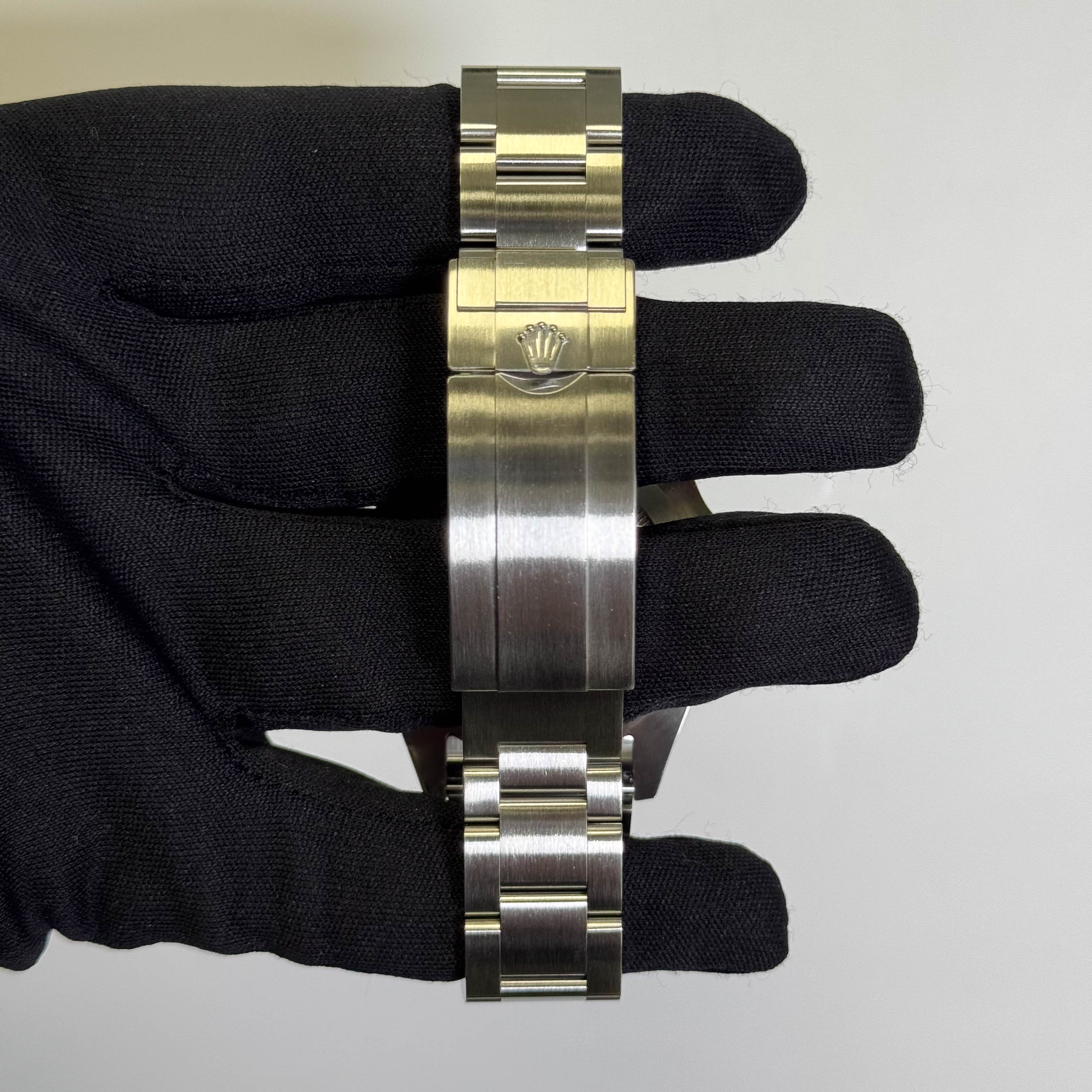 Rolex Sea-Dweller 43mm Black Dial Watch Ref# 126600