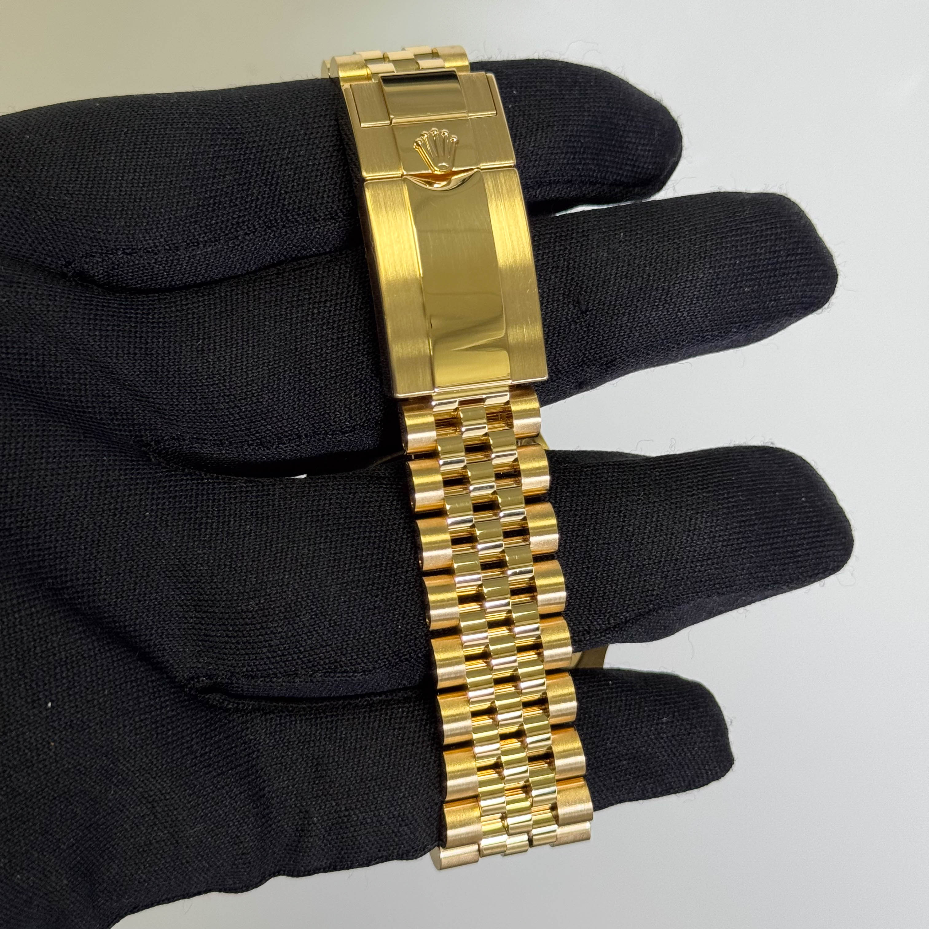 Rolex GMT-Master II 40mm Black Dial Watch Ref# 126718GRNR