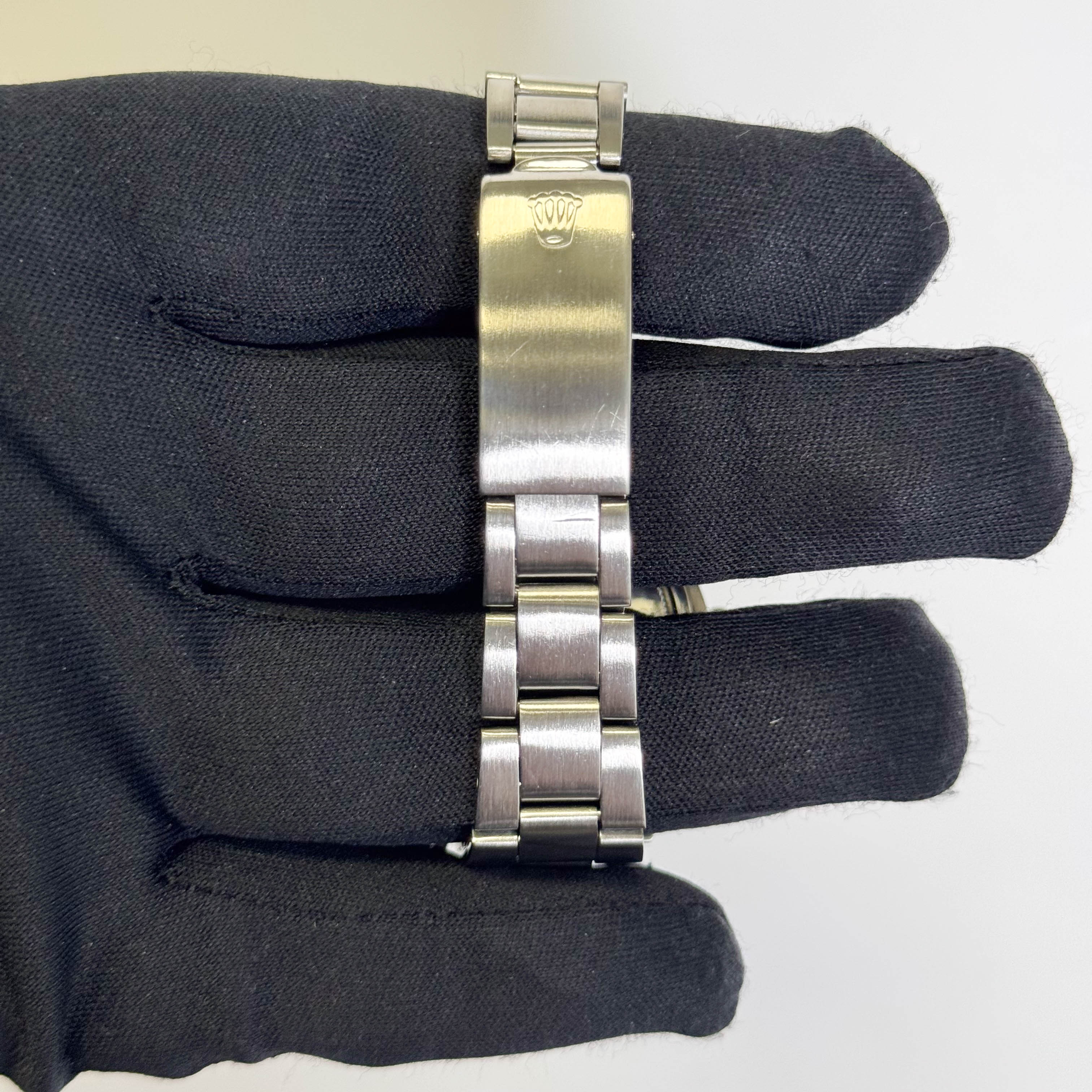 Rolex Oysterdate 34mm Black Dial Watch Ref# 6694 - Happy Jewelers Fine Jewelry Lifetime Warranty
