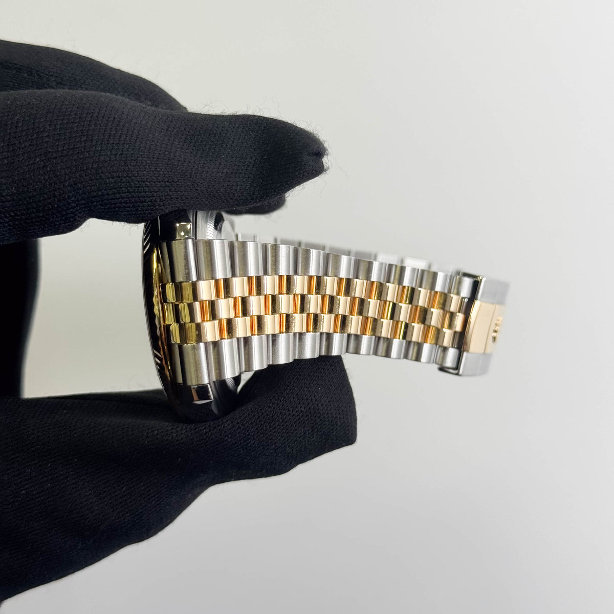 Rolex Datejust 41mm Champagne Dial Watch Ref# 126333