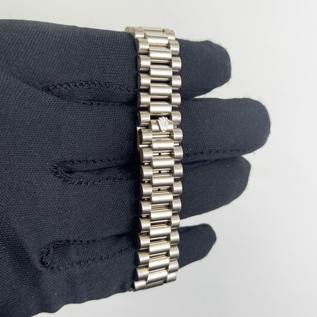 Rolex Datejust 31mm Silver Dial Watch Ref# 68279