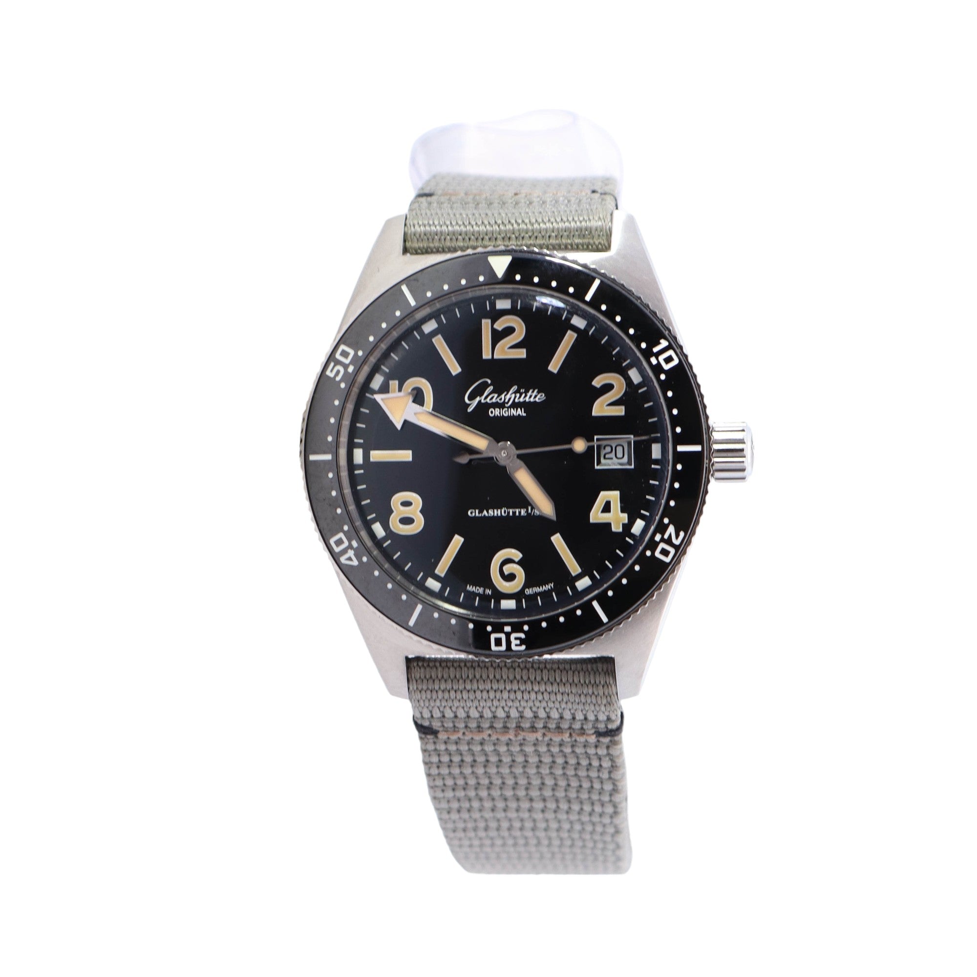 Glashutte Sea Q 39mm Black Dial Ref# 1-39-11-06-80-34 - Happy Jewelers Fine Jewelry Lifetime Warranty