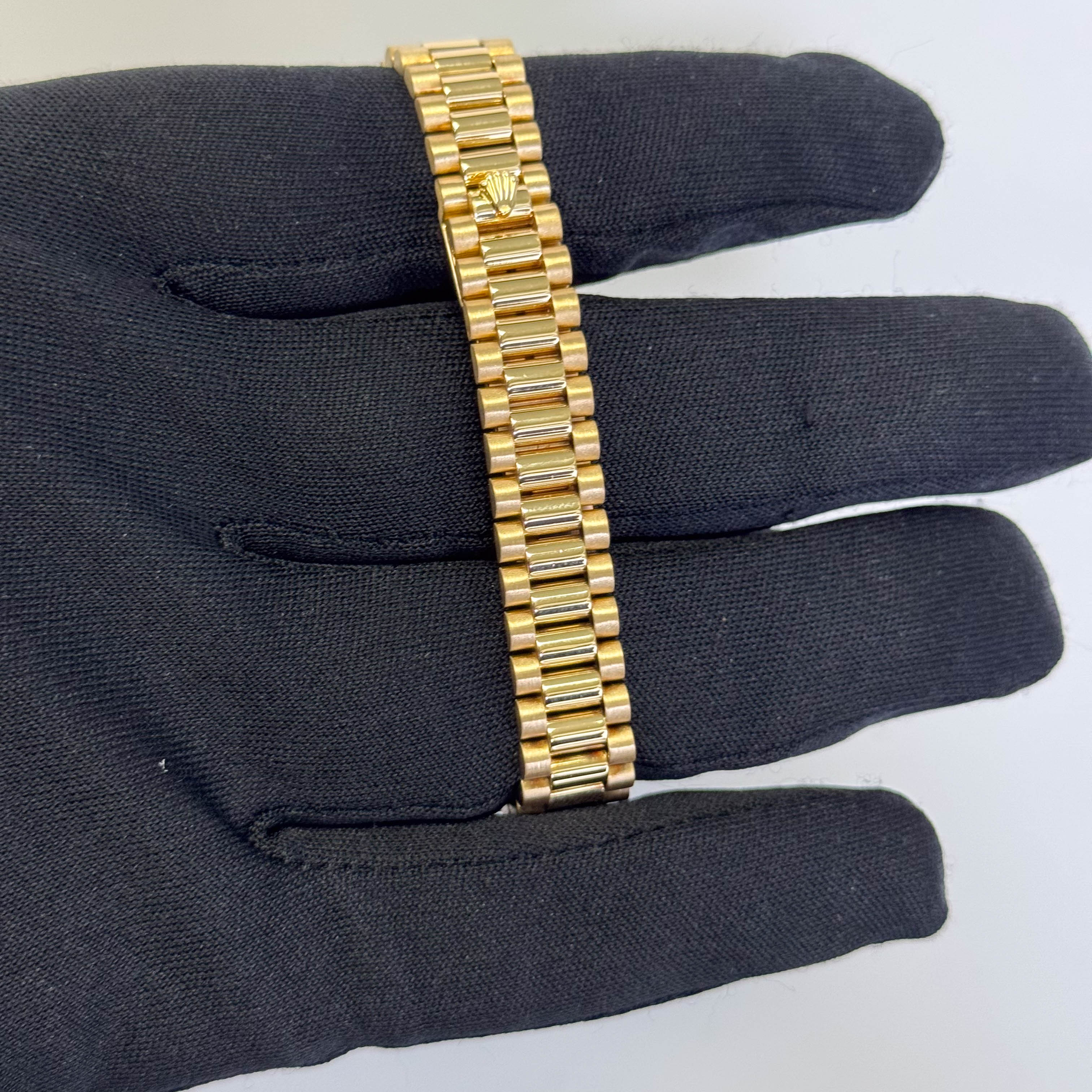 Rolex Datejust 26mm Champagne Dial Watch Ref# 69173