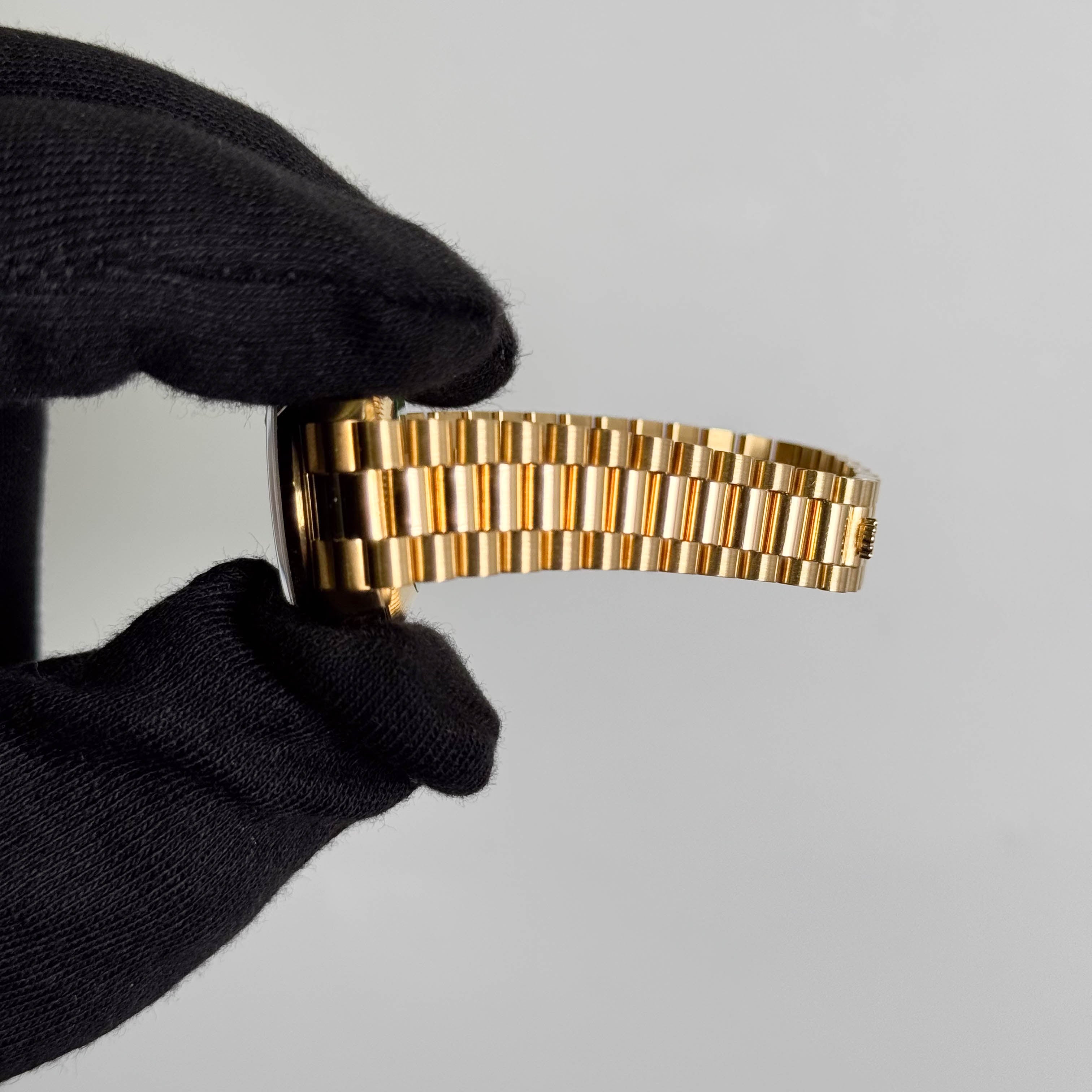 Rolex Datejust 26mm Champagne Dial Watch Ref# 69178