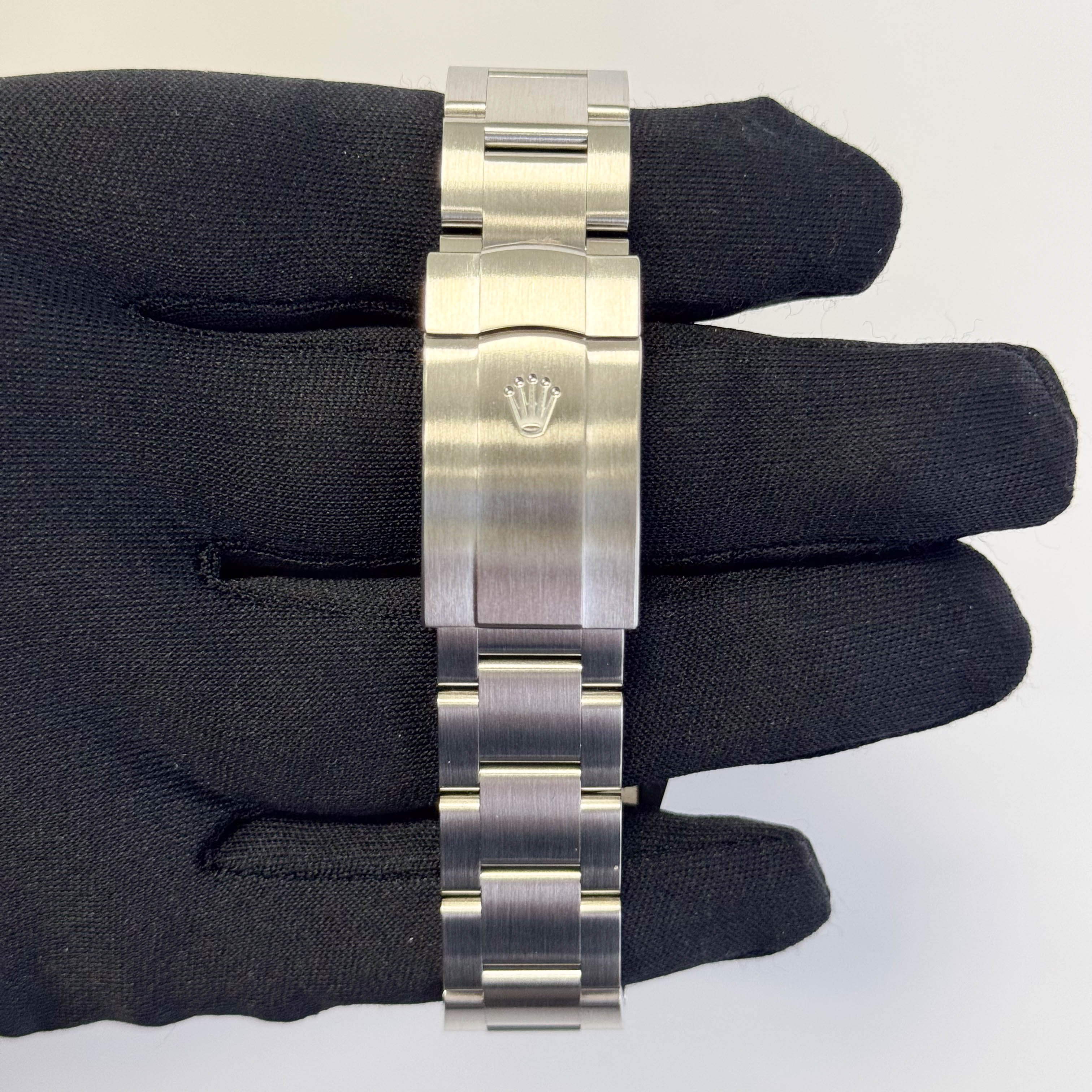 Rolex Oyster Perpetual 41mm Lilac Dial Watch Ref# 134300 - Happy Jewelers Fine Jewelry Lifetime Warranty