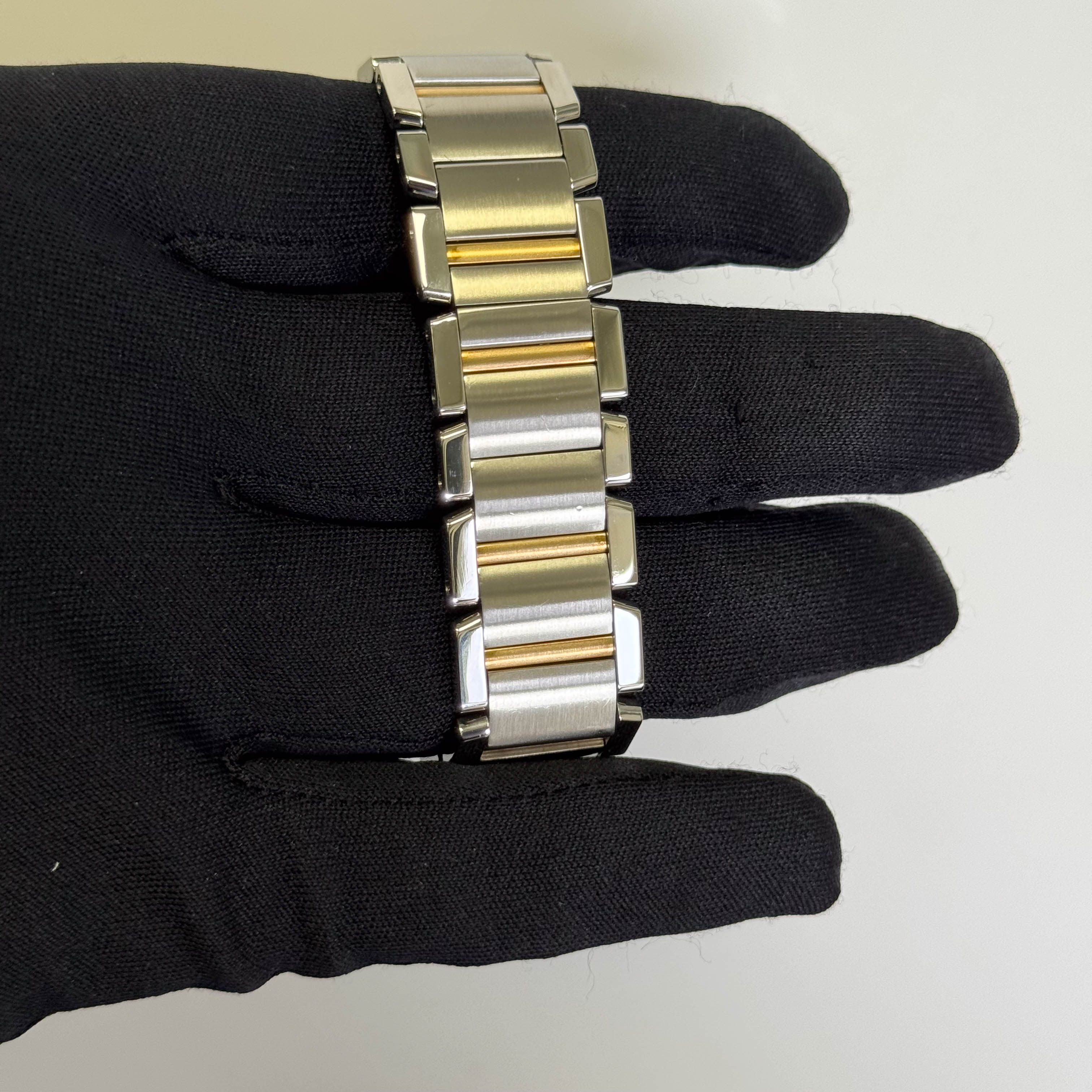 Cartier Tank Francaise 25mm Ivory Dial Ref#W51005Q4