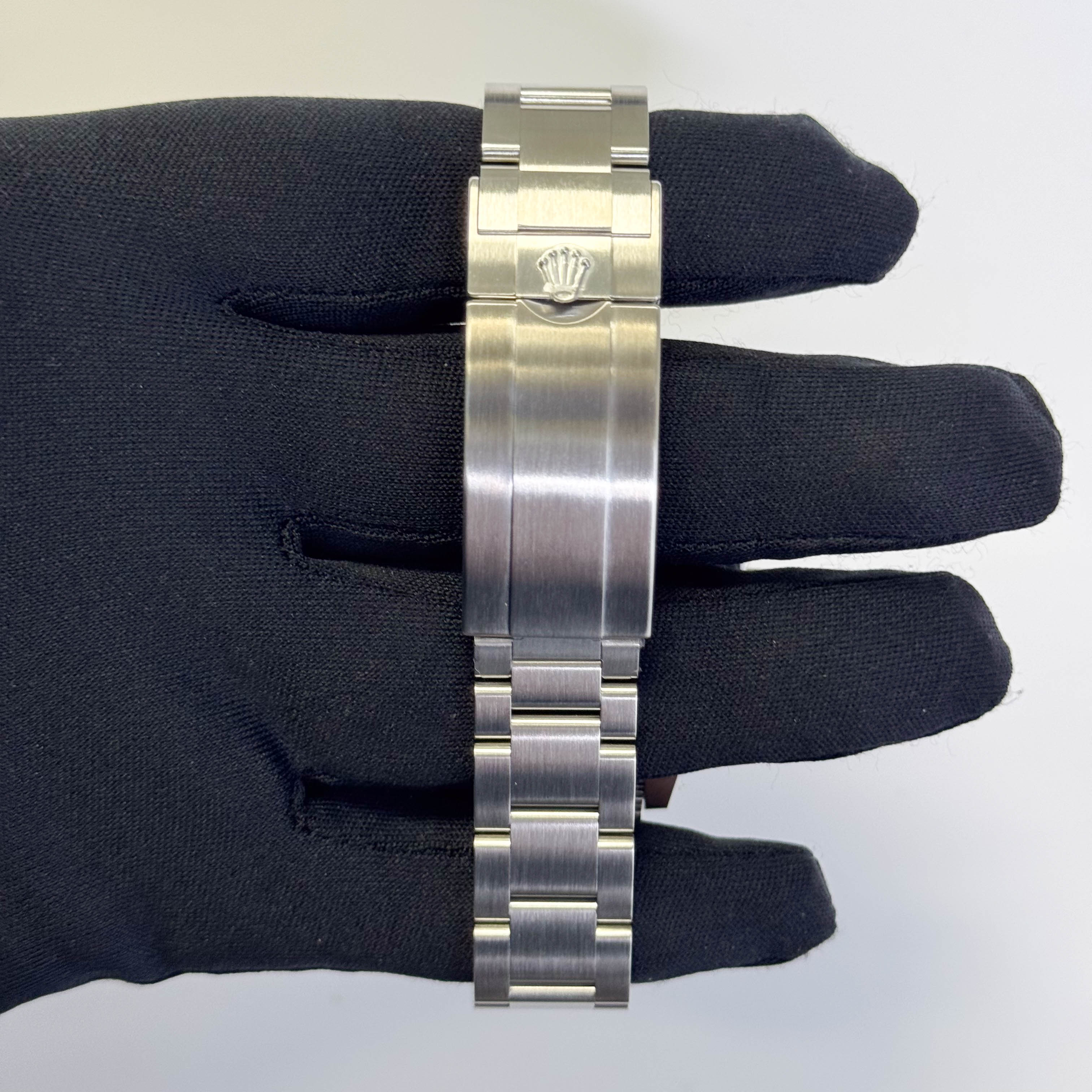 Rolex Submariner 41mm Black Dial Watch Ref# 124060 - Happy Jewelers Fine Jewelry Lifetime Warranty