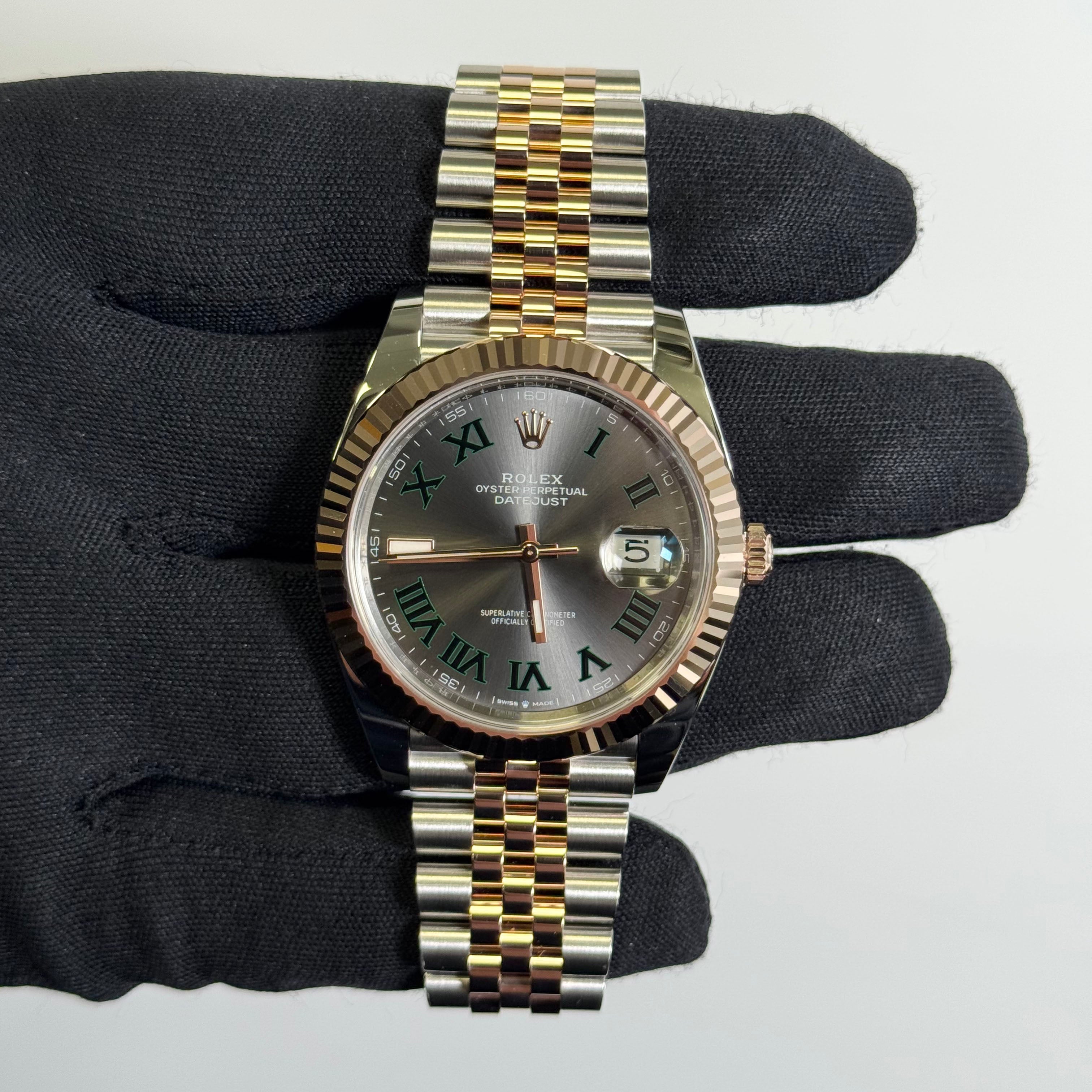 チェック・オン・イット Rolex Datejust 41mm Wimbledon Dial Watch Ref# 126331 – Happy Jewelers