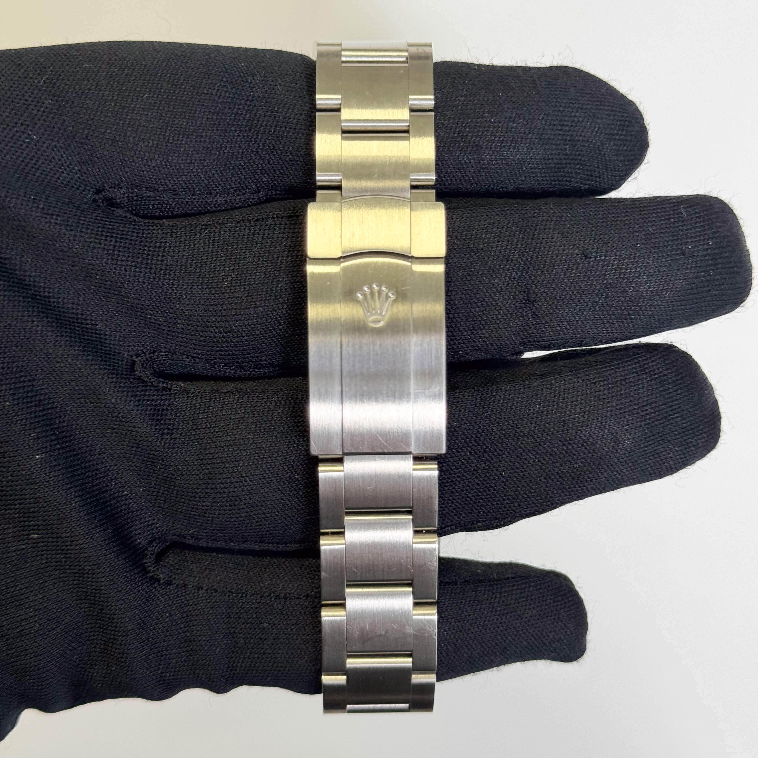 Rolex Oyster Perpetual 41mm Green Dial Watch Ref# 124300 - Happy Jewelers Fine Jewelry Lifetime Warranty