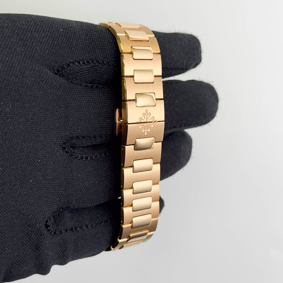 Patek Philippe Nautilus 35mm Golden Brown Opaline Dial Watch Ref# 7118/1200R-010