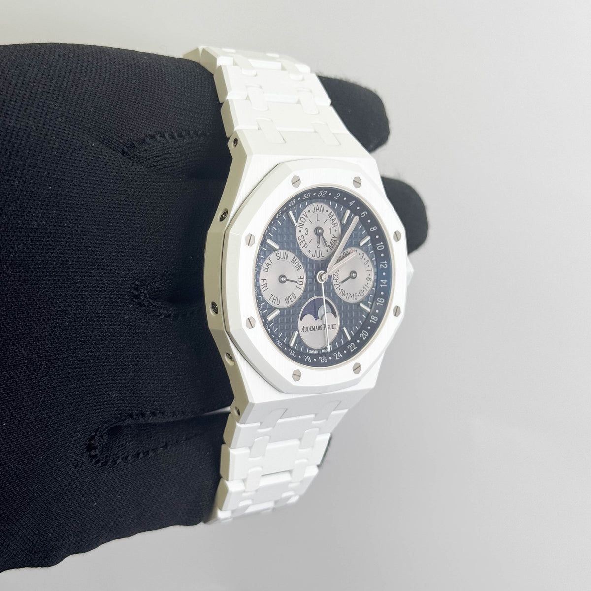 Audemars Piguet Royal Oak 41mm Blue Dial Watch Ref# 26579CB.OO.1225CB.01