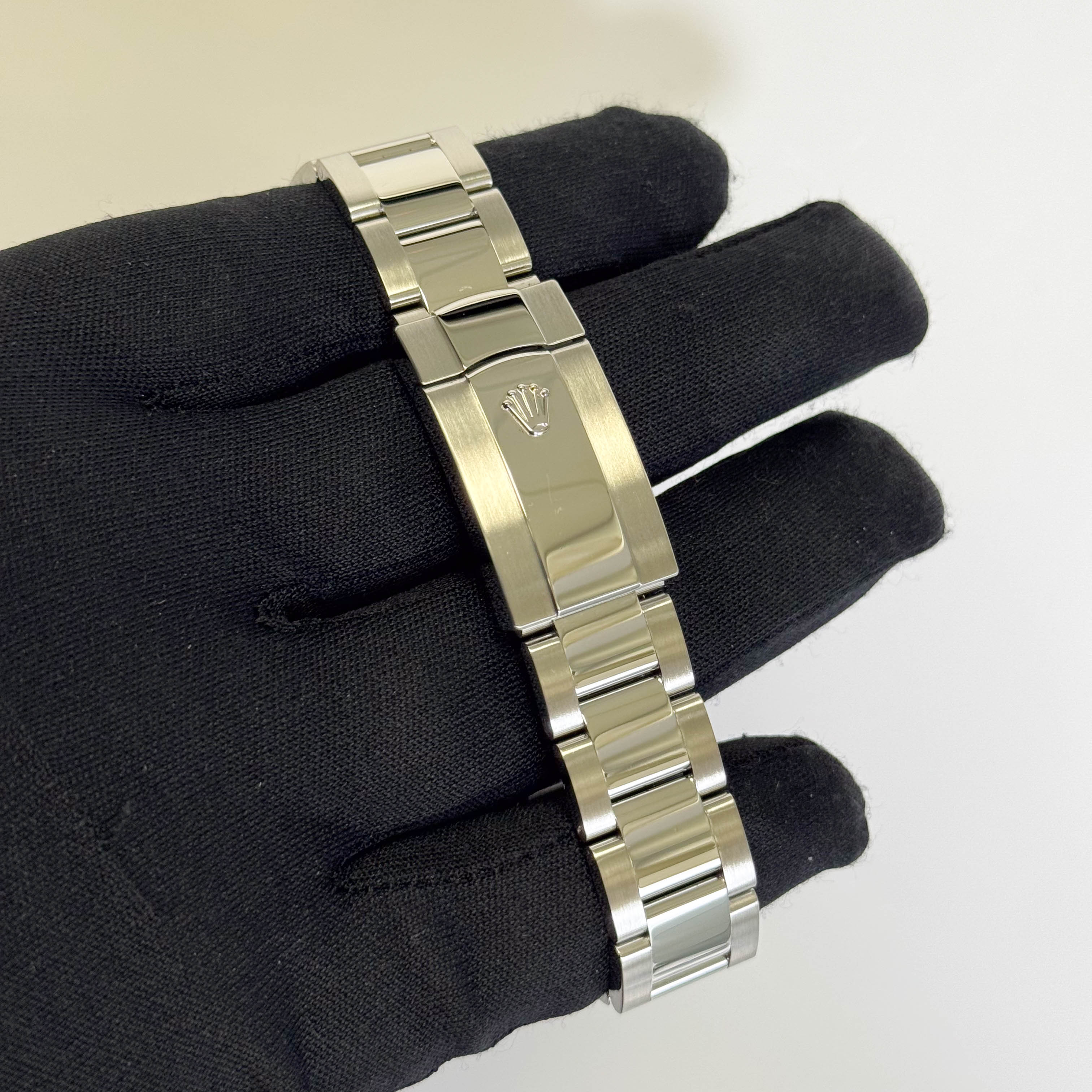 Rolex Datejust 41mm Green Dial Watch Ref# 126300 - Happy Jewelers Fine Jewelry Lifetime Warranty