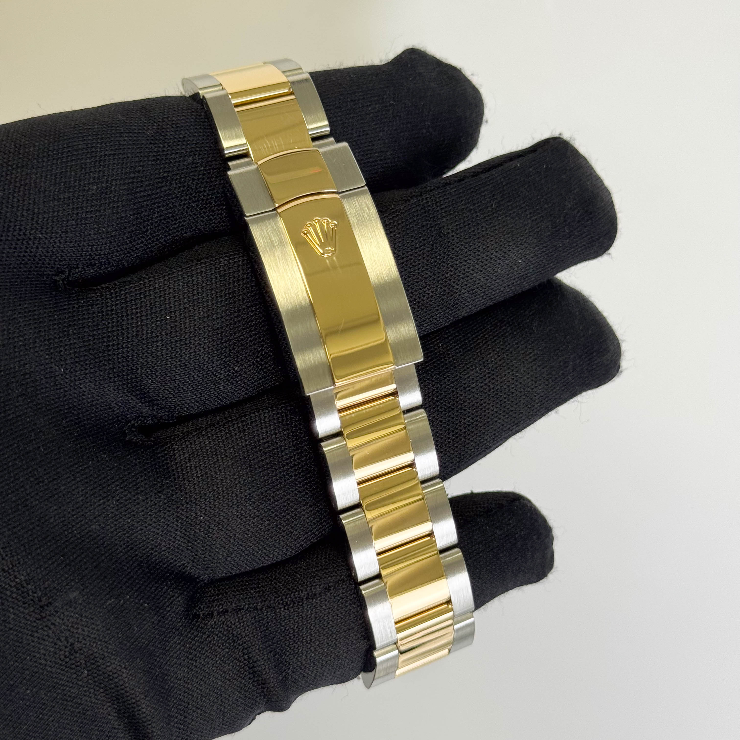 Rolex Datejust 41mm White Dial Watch Ref# 126333 - Happy Jewelers Fine Jewelry Lifetime Warranty