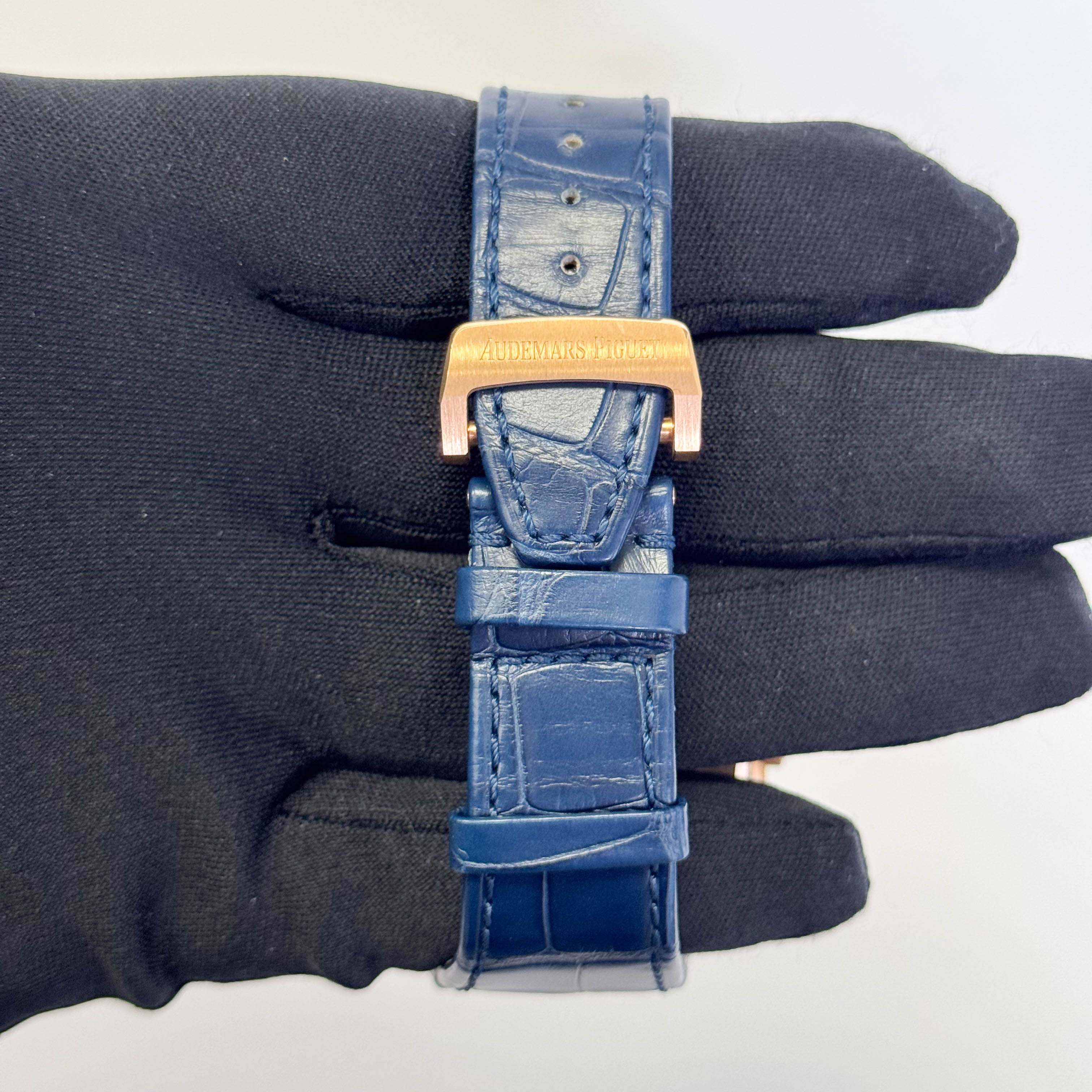 Audemars Piguet Royal Oak 41mm Blue Dial Watch Ref# 26240OR.OO.D315CR.01 - Happy Jewelers Fine Jewelry Lifetime Warranty