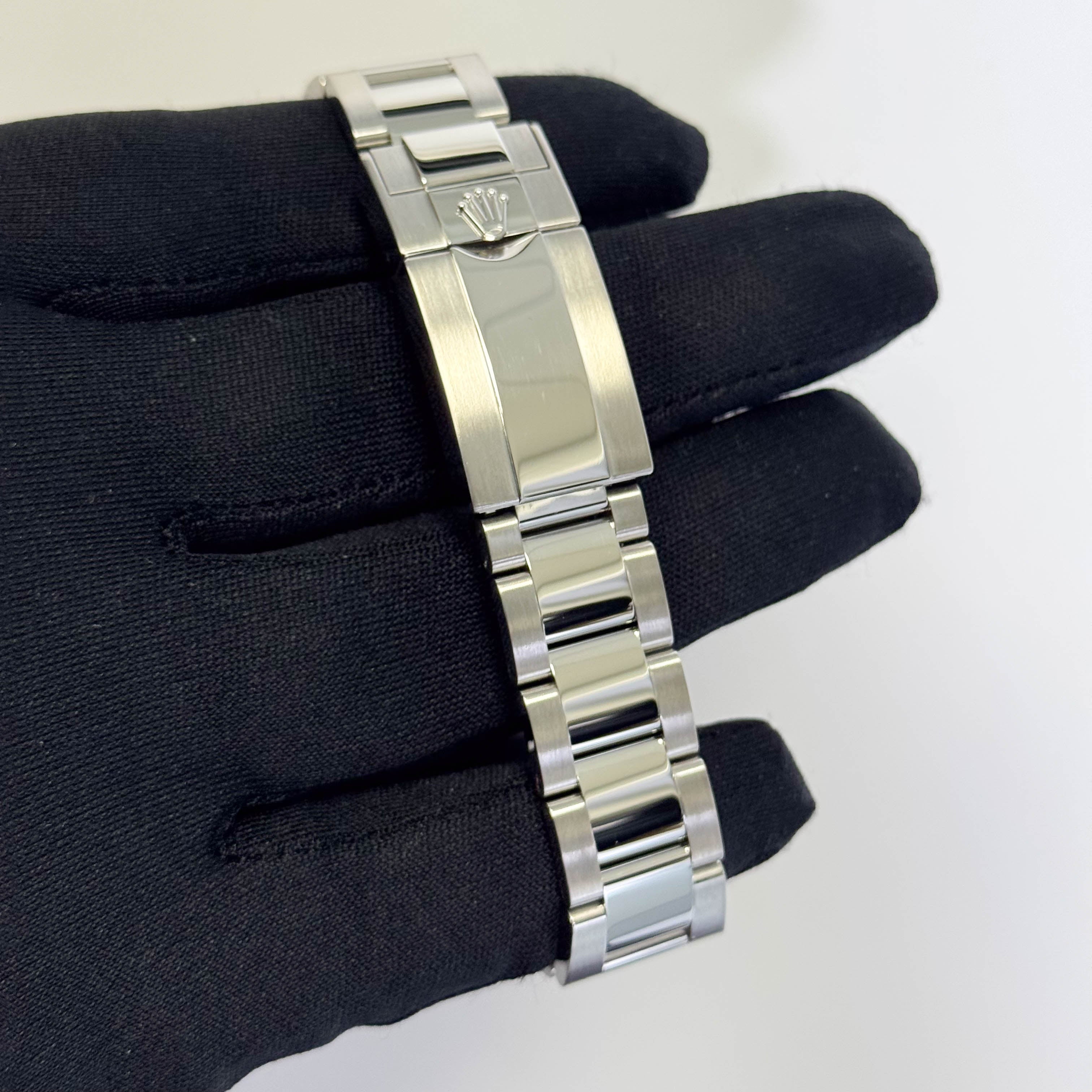 Rolex Yacht-Master 40mm Blue Dial Watch Ref# 116622 - Happy Jewelers Fine Jewelry Lifetime Warranty