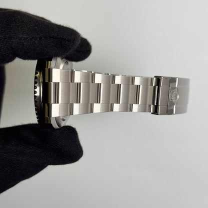 Rolex Submariner 41mm Black Dial Watch Ref# 124060