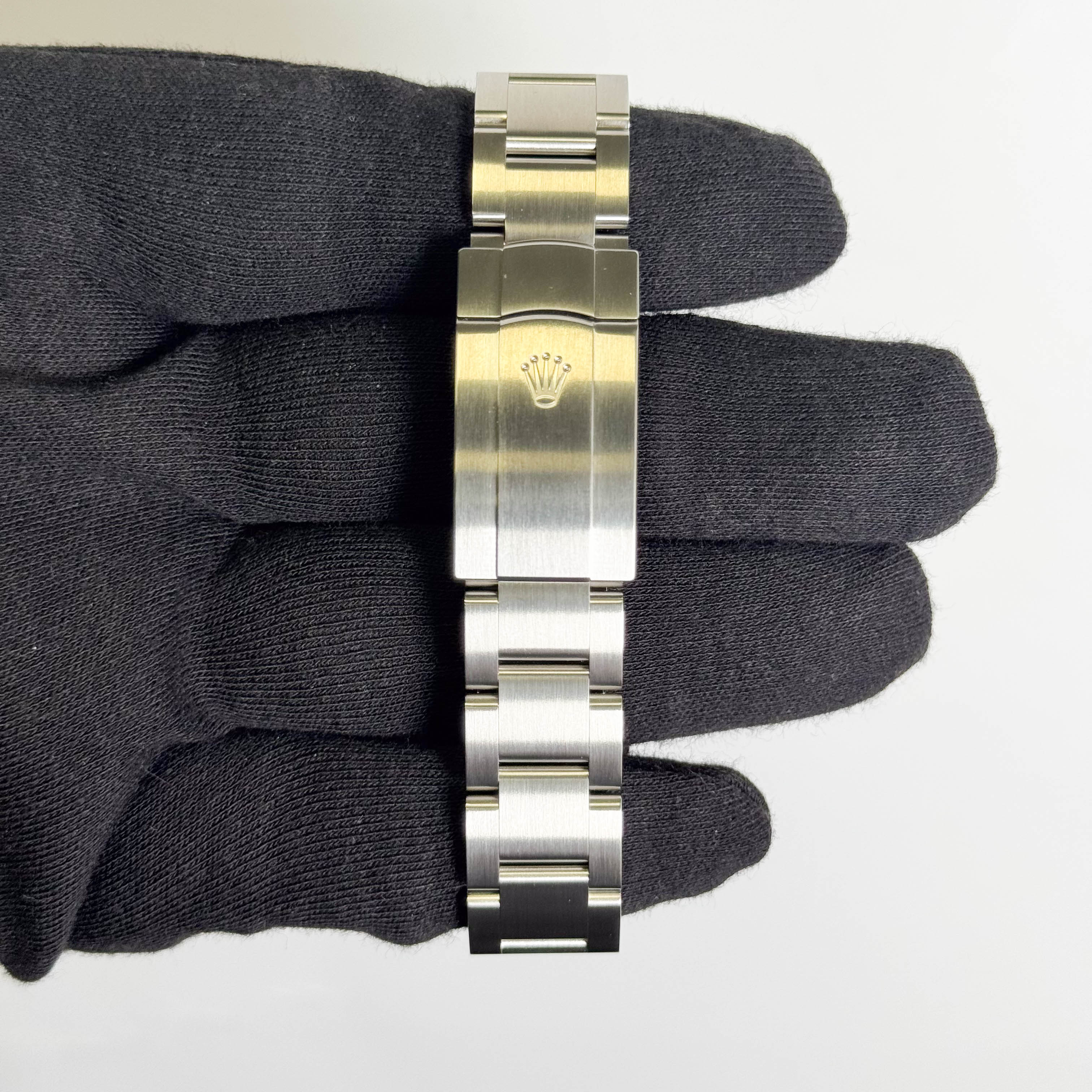 Rolex Oyster Perpetual 36mm Beige Dial Watch Ref# 126000