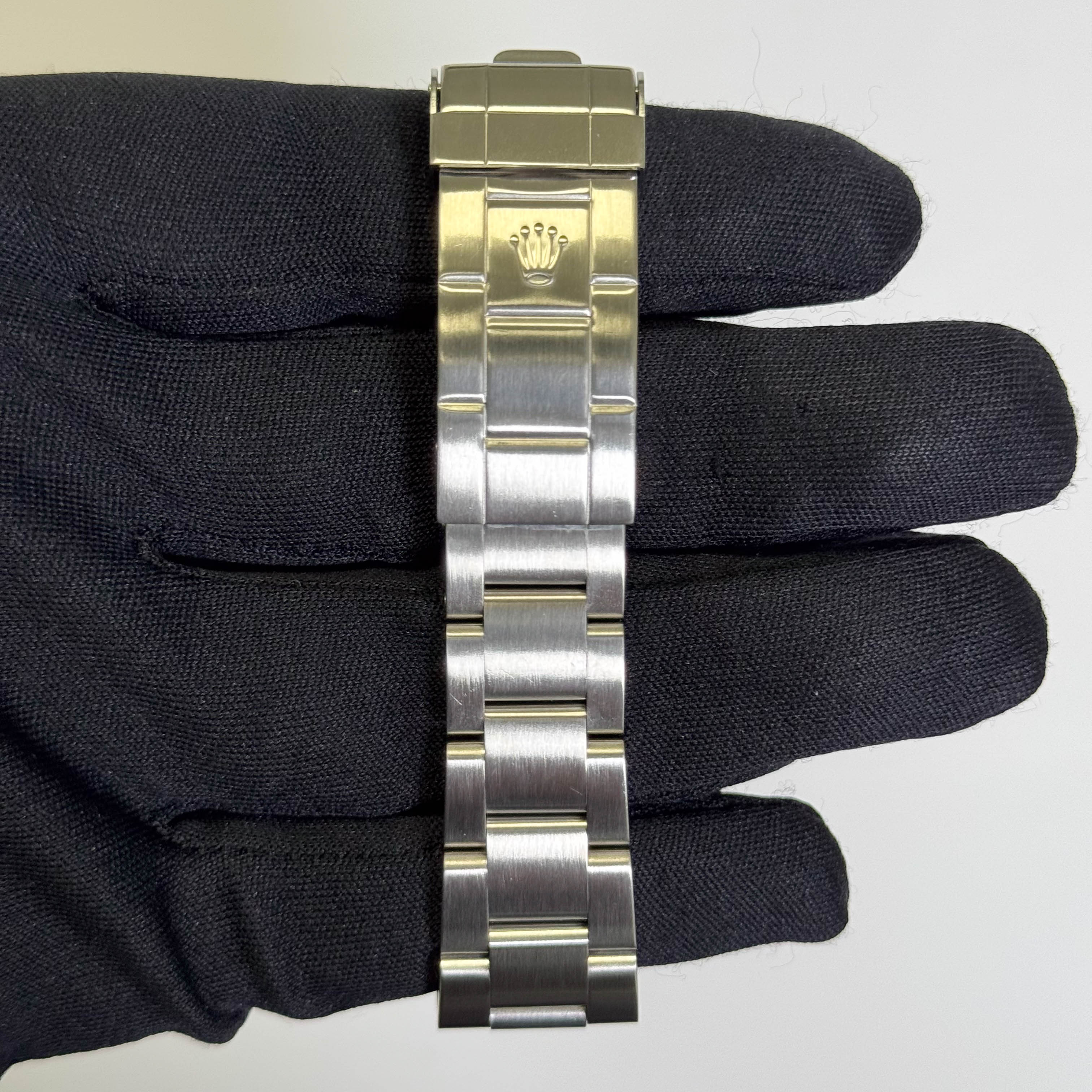 Rolex Submariner 40mm Black Dial Watch Ref# 16610