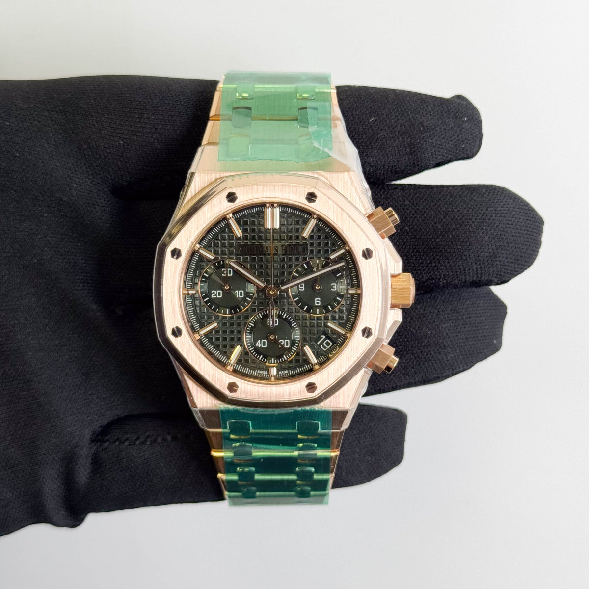 Audemars Piguet Royal Oak Chronograph 41mm Green Dial Watch Ref# 26240OR.OO.1320OR.08