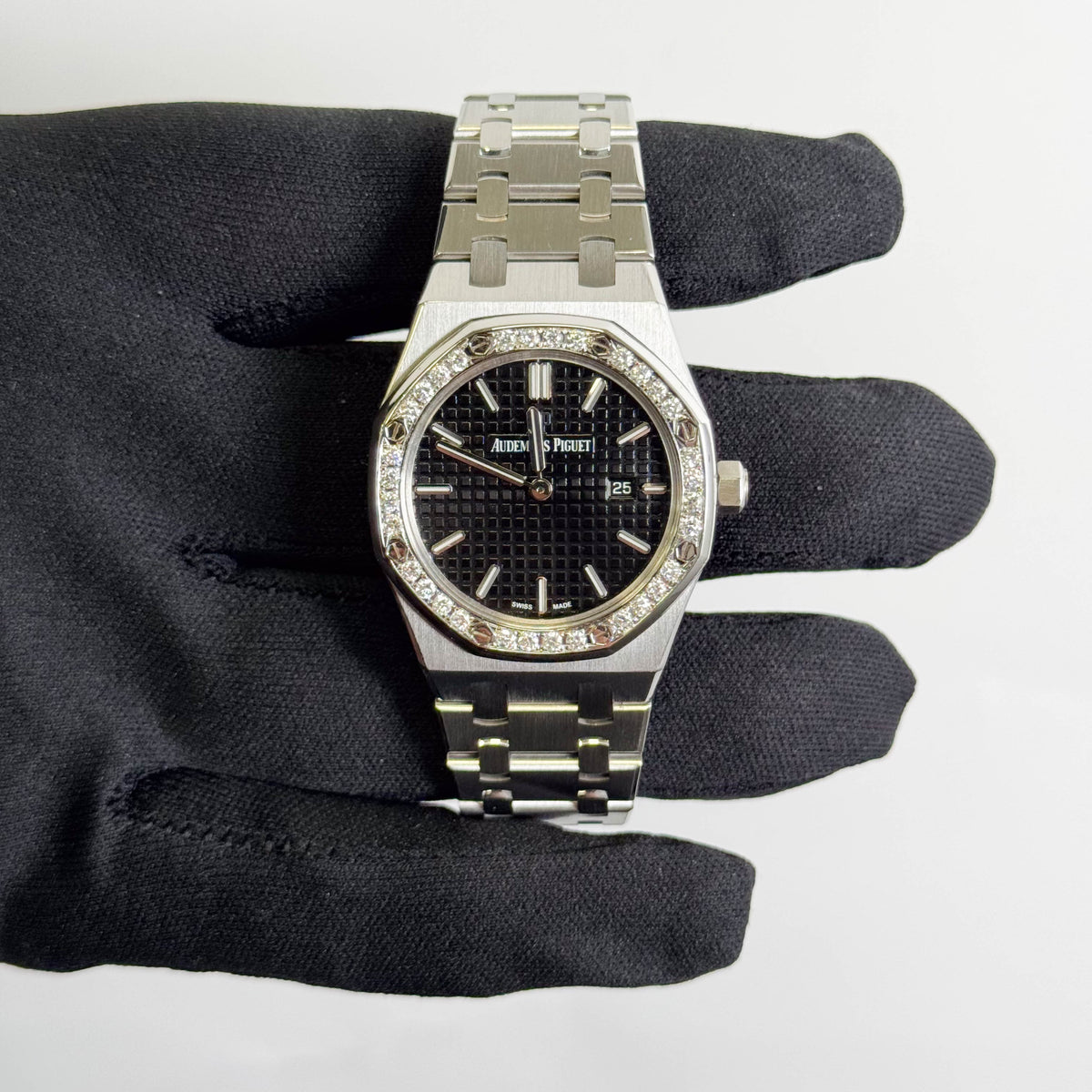 Audemars Piguet Royal Oak 33mm Black Dial Watch Ref# 67651ST.ZZ.D002CR.01