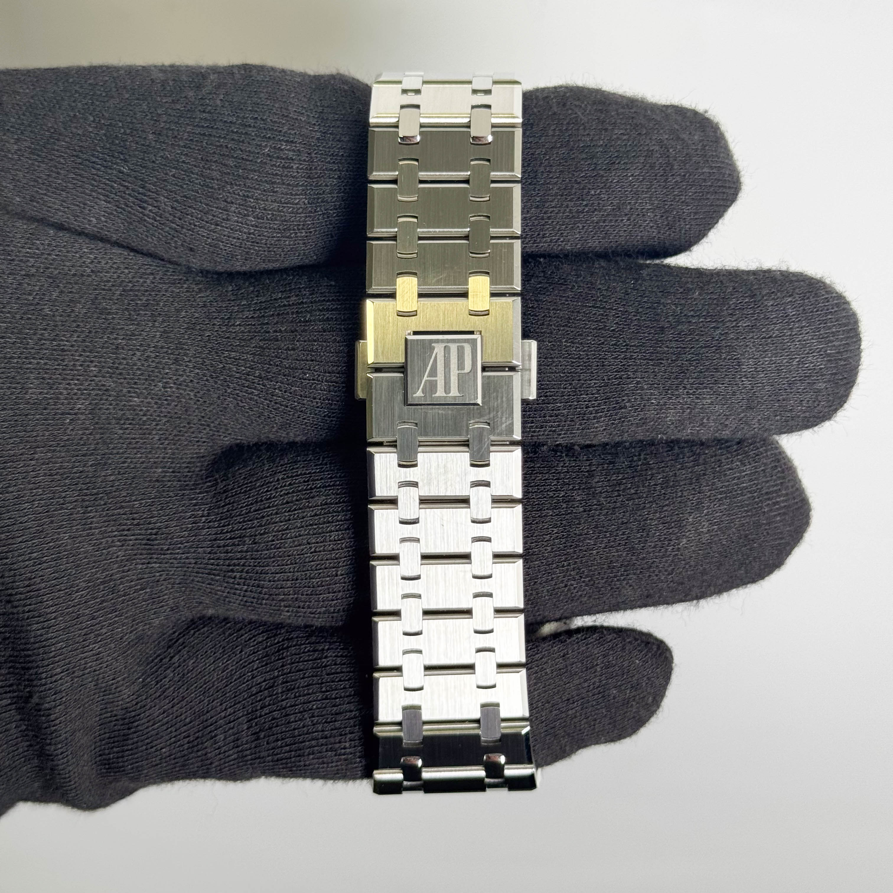 Audemars Piguet Royal Oak 41mm Black Dial Watch Ref# 15510ST.OO.1320ST.02
