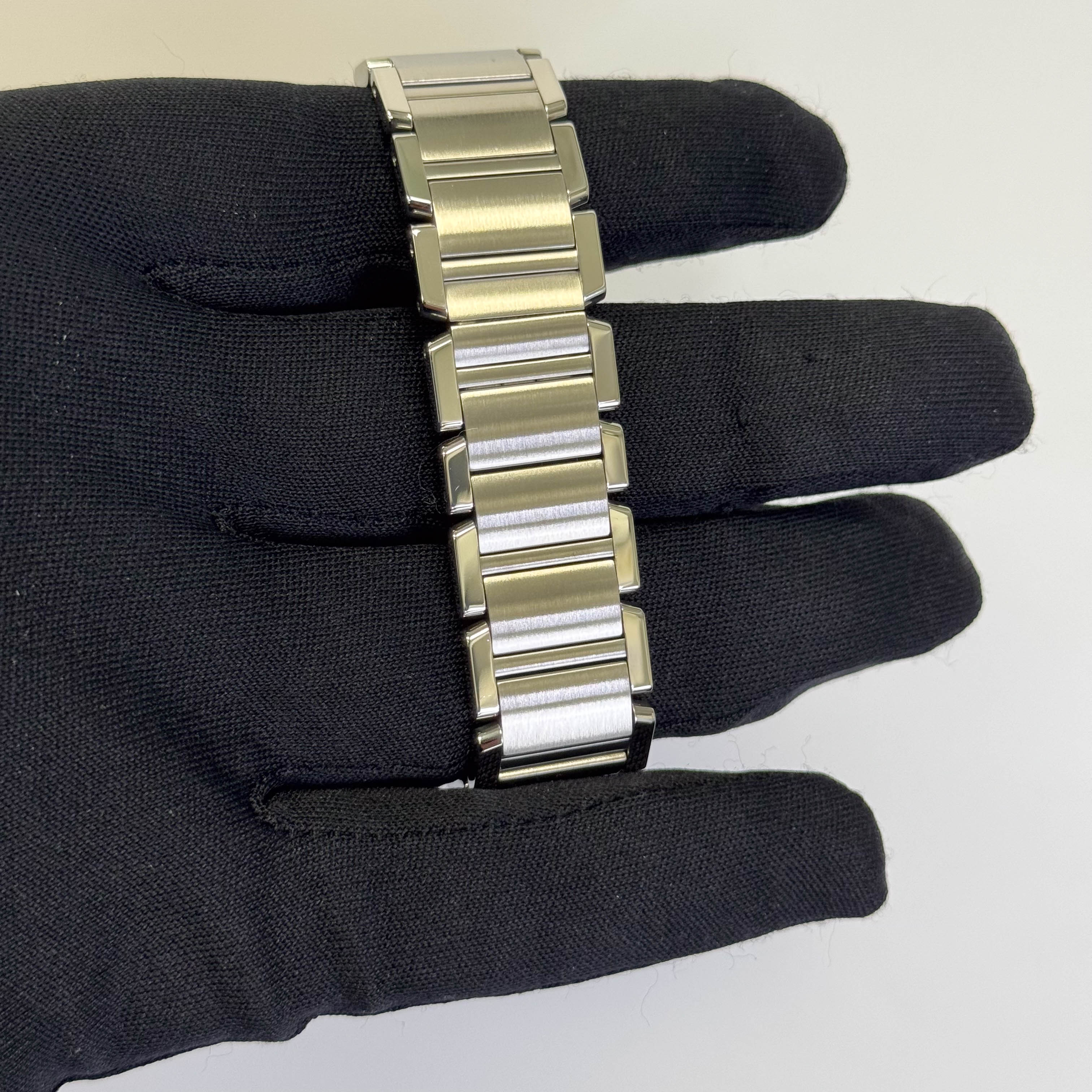 Cartier Tank 25mm White Dial Watch Ref# W51011Q3