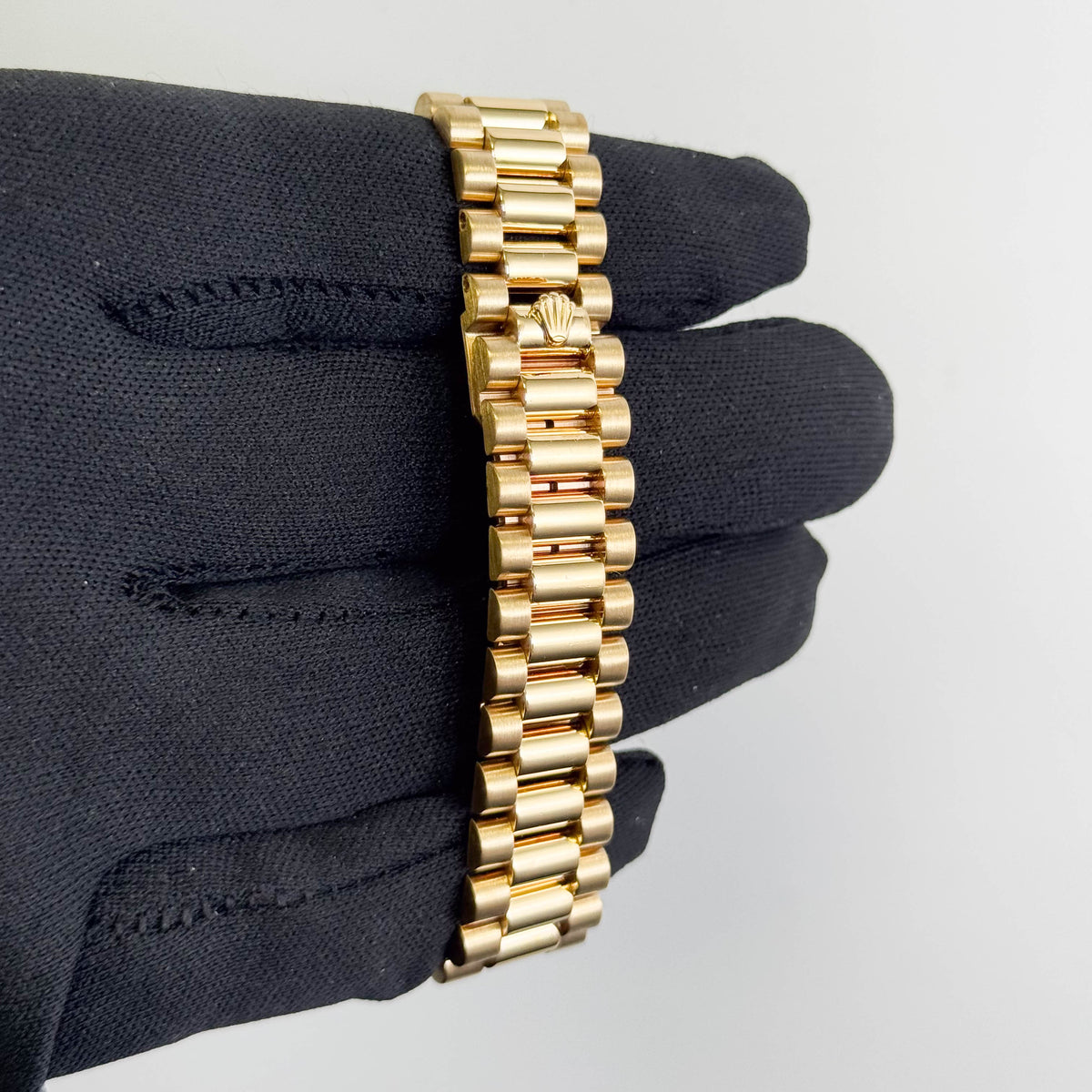 Rolex Datejust 31mm Champagne Dial Watch Ref# 68278