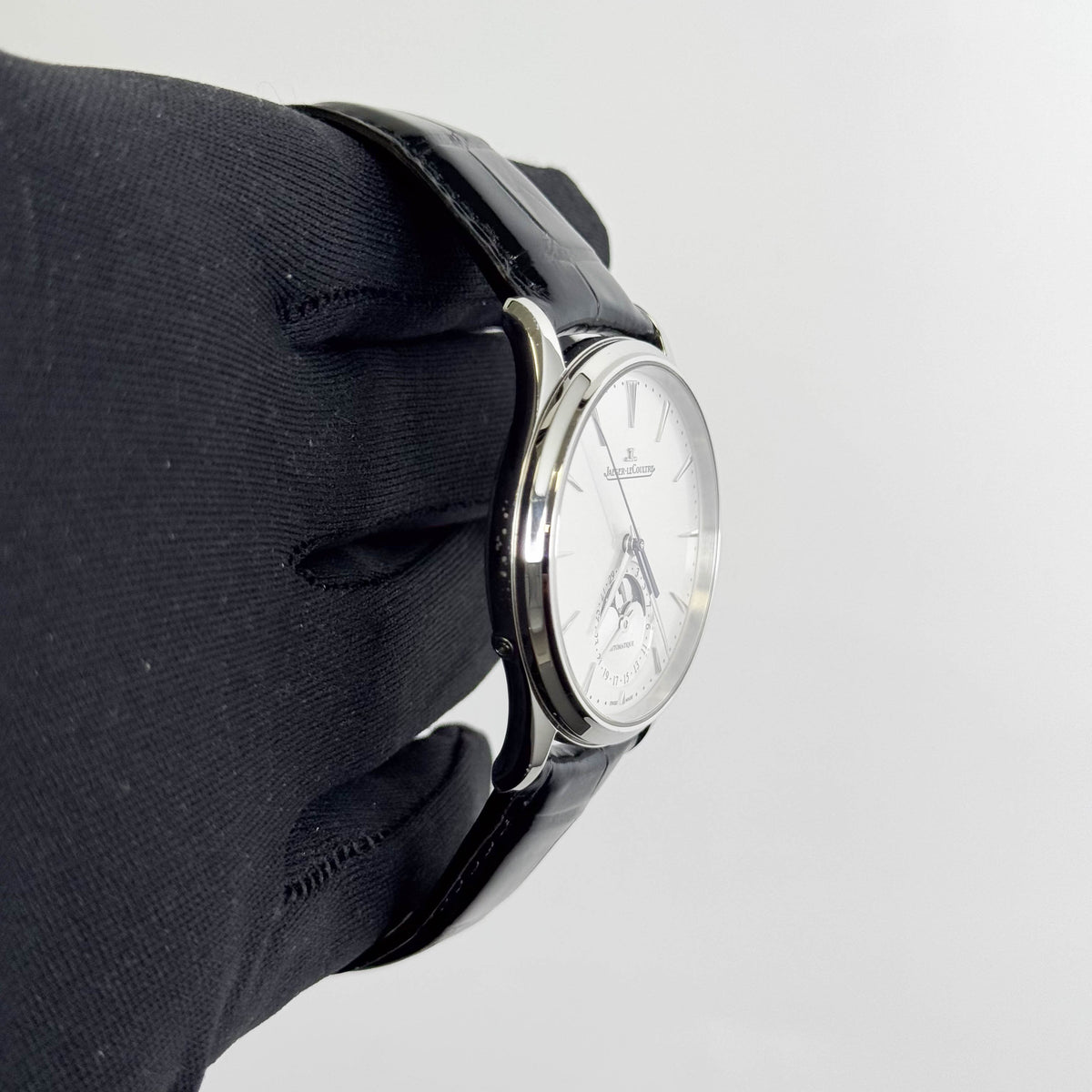 Jaeger LeCoultre Master Ultra Thin 39mm Silver Dial Watch Ref# Q1368430