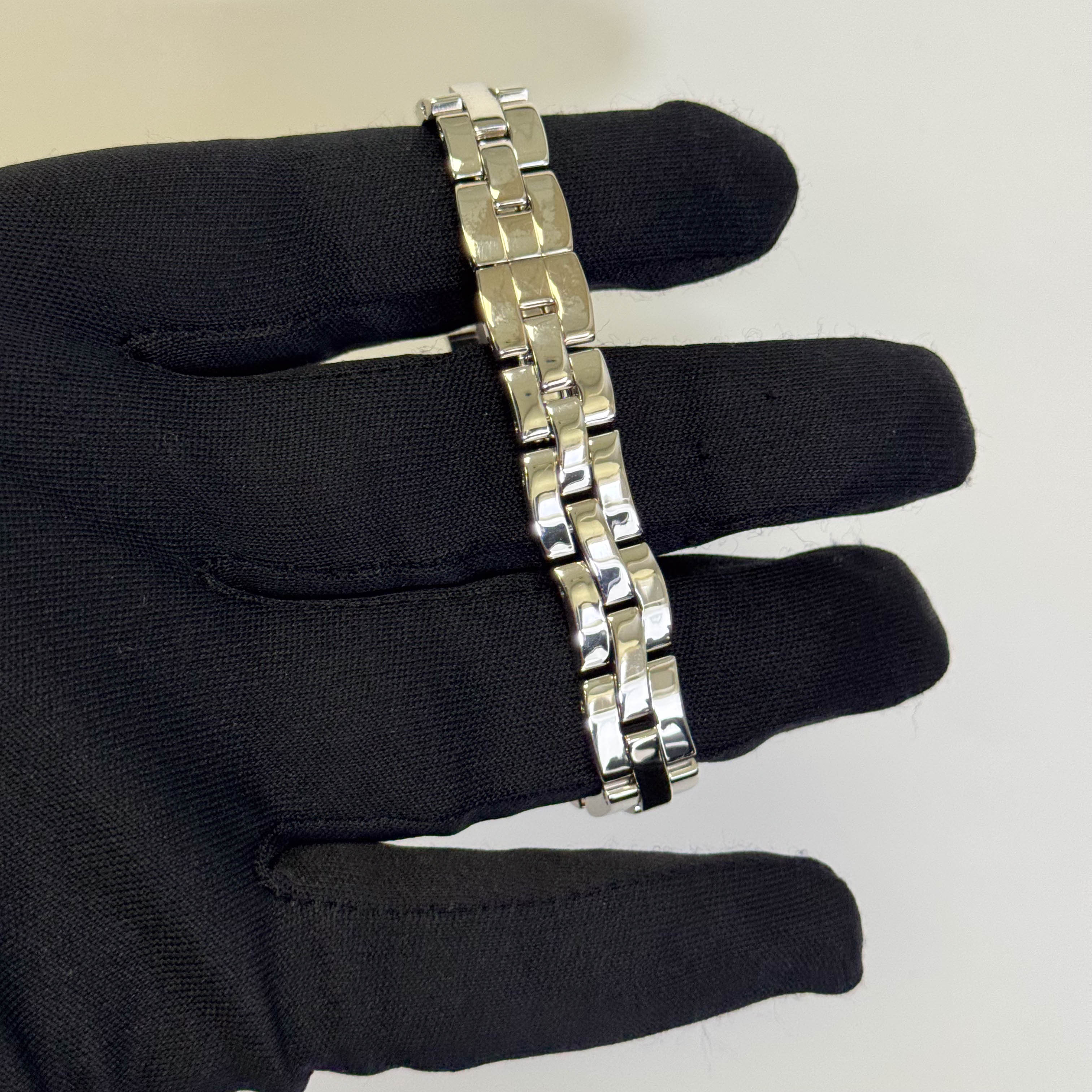 Cartier Ballerine 23x14mm Silver Dial Watch Ref# WG40033J