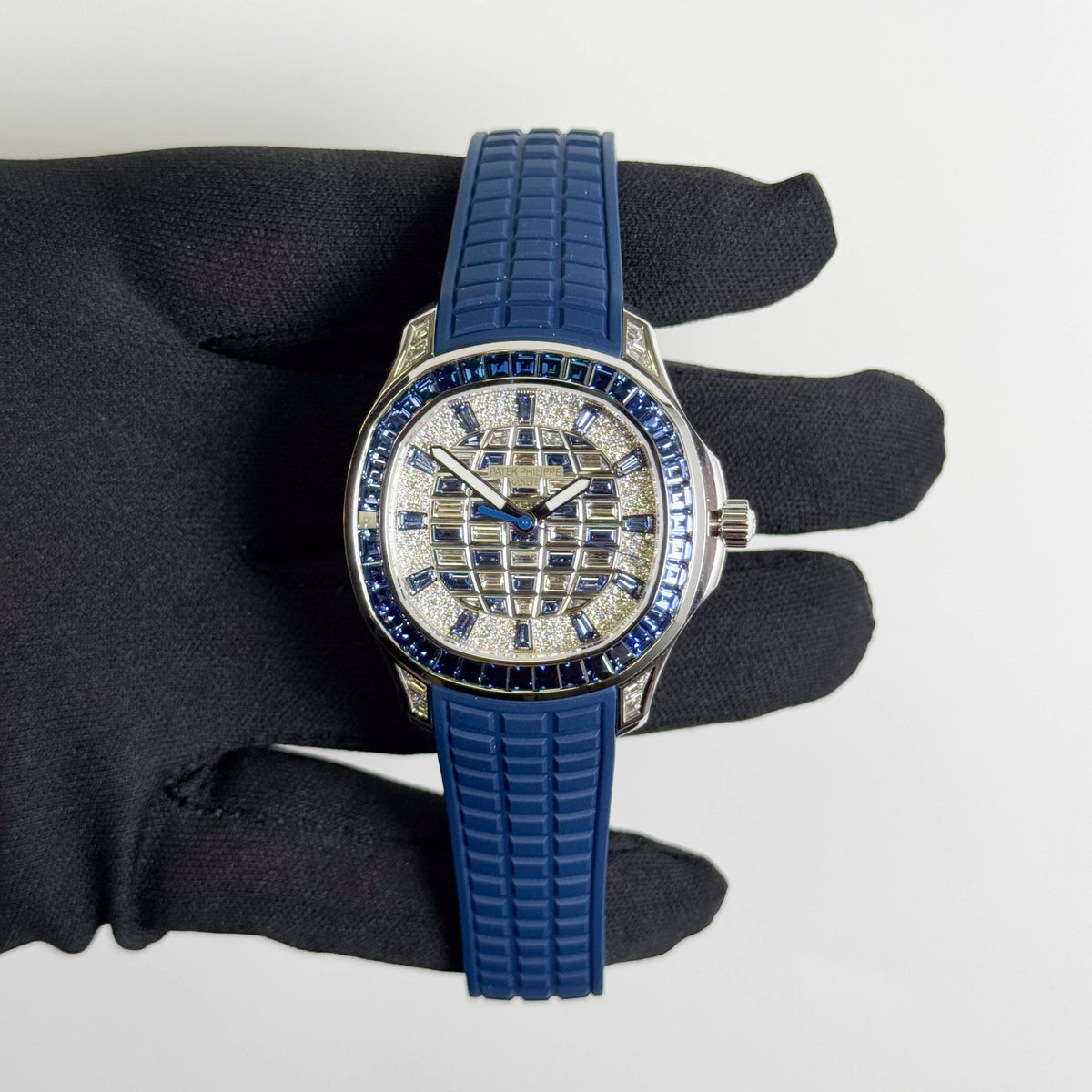 Patek Philippe Aquanaut 38.8mm Factory Set Sapphire and Diamond Dial Watch Ref# 5268/461G-001