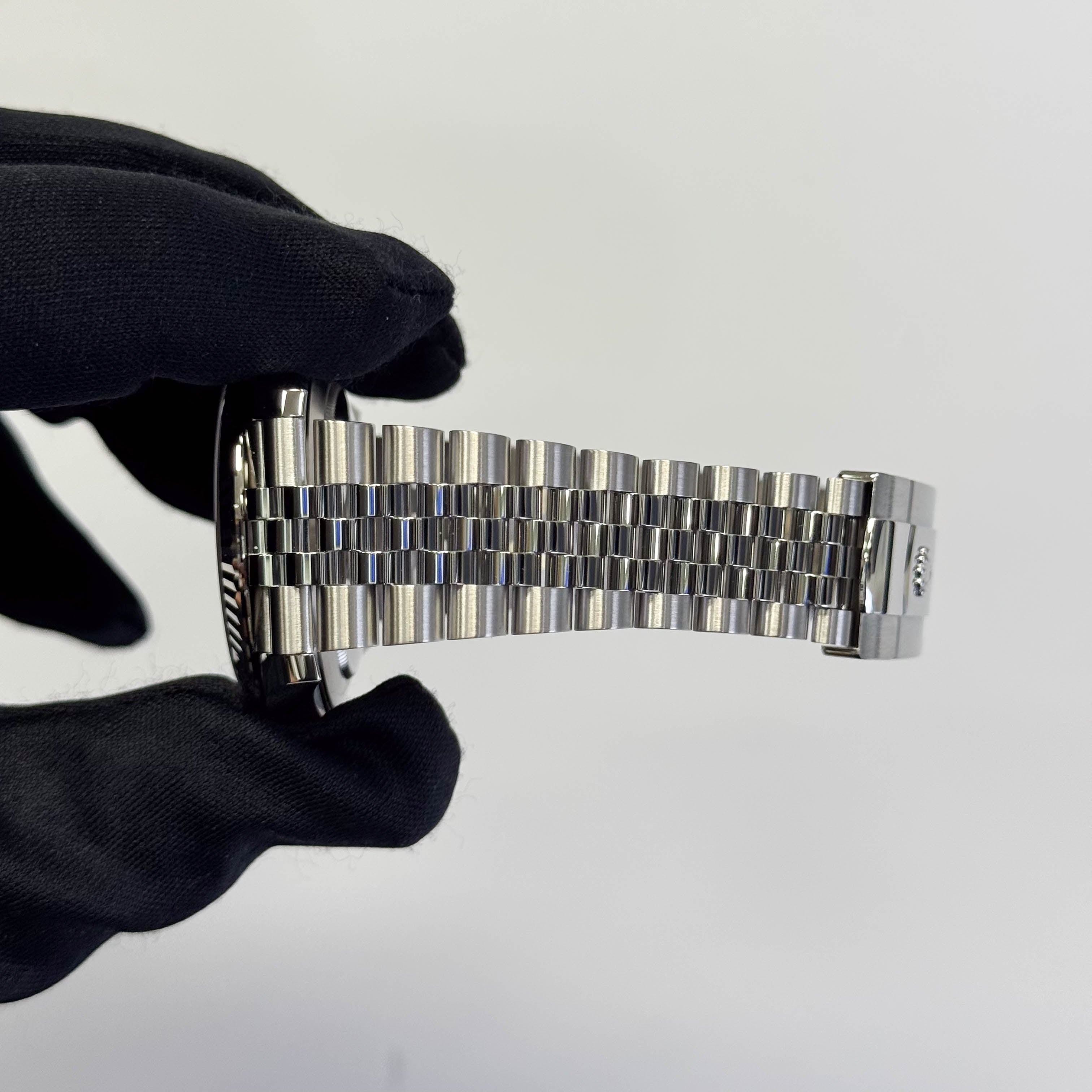 Rolex Datejust 41mm Green Dial Watch Ref# 126334 - Happy Jewelers Fine Jewelry Lifetime Warranty