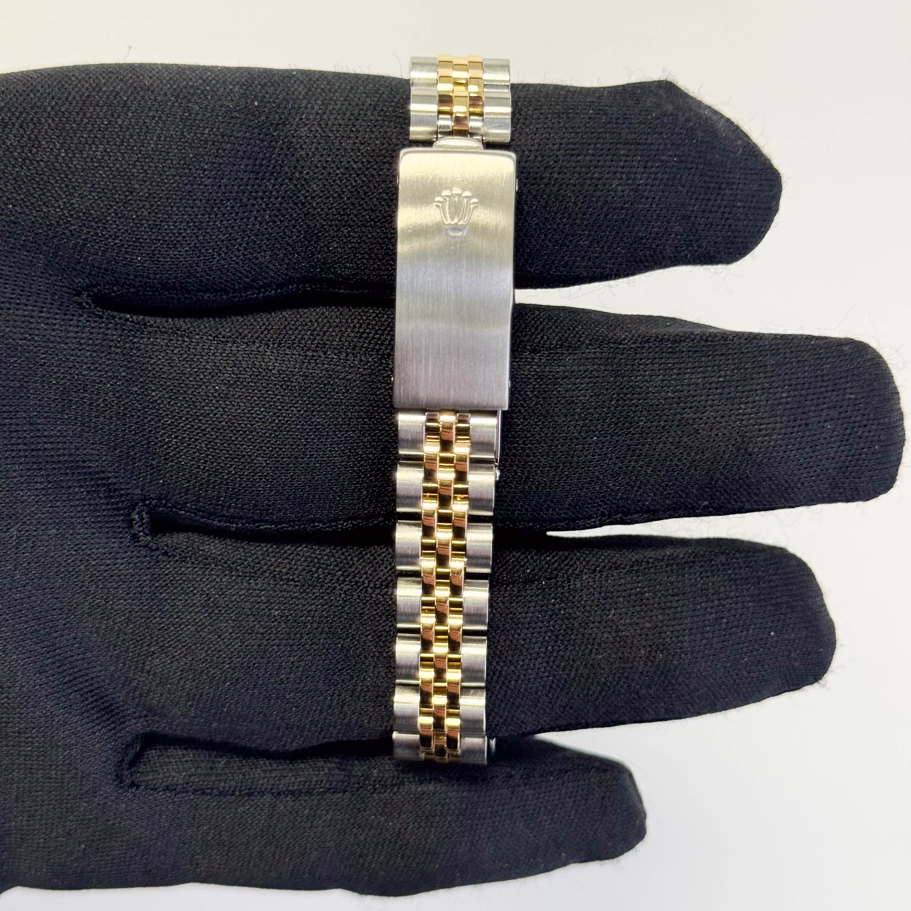 Rolex Datejust 26mm MOP Dial Watch Ref# 69173 - Happy Jewelers Fine Jewelry Lifetime Warranty