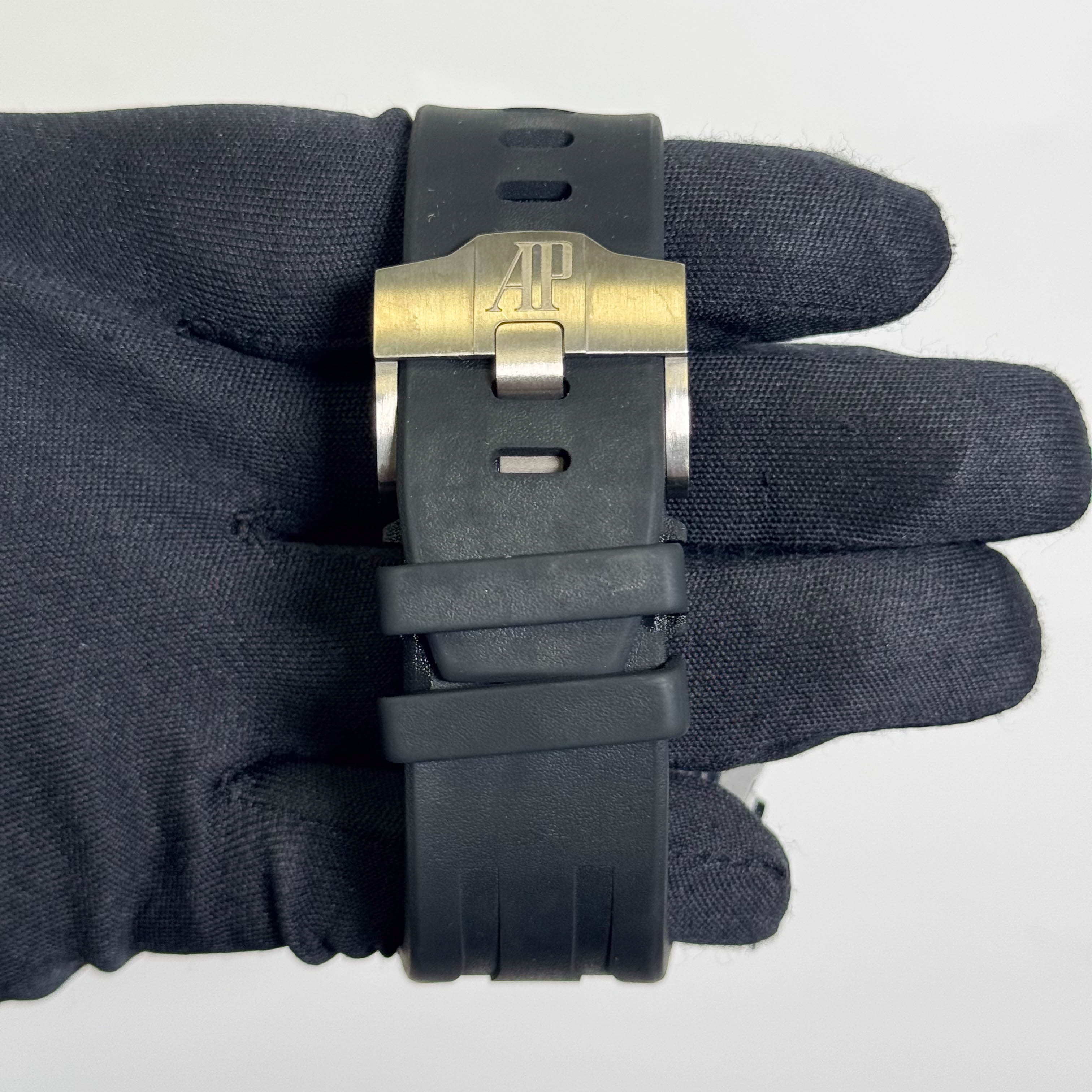 Audemars Piguet Royal Oak Offshore "Panda" 44mm Silver Chronograph Dial Watch# 26400SO.OO.A002CA.01 - Happy Jewelers Fine Jewelry Lifetime Warranty