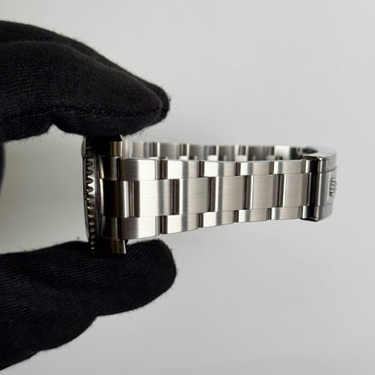 Rolex Submariner 40mm Black Dial Watch Ref# 116610LN