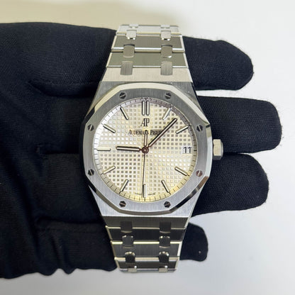 Audemars Piguet Royal Oak 41mm White Dial Watch Ref# 15500ST - Happy Jewelers Fine Jewelry Lifetime Warranty
