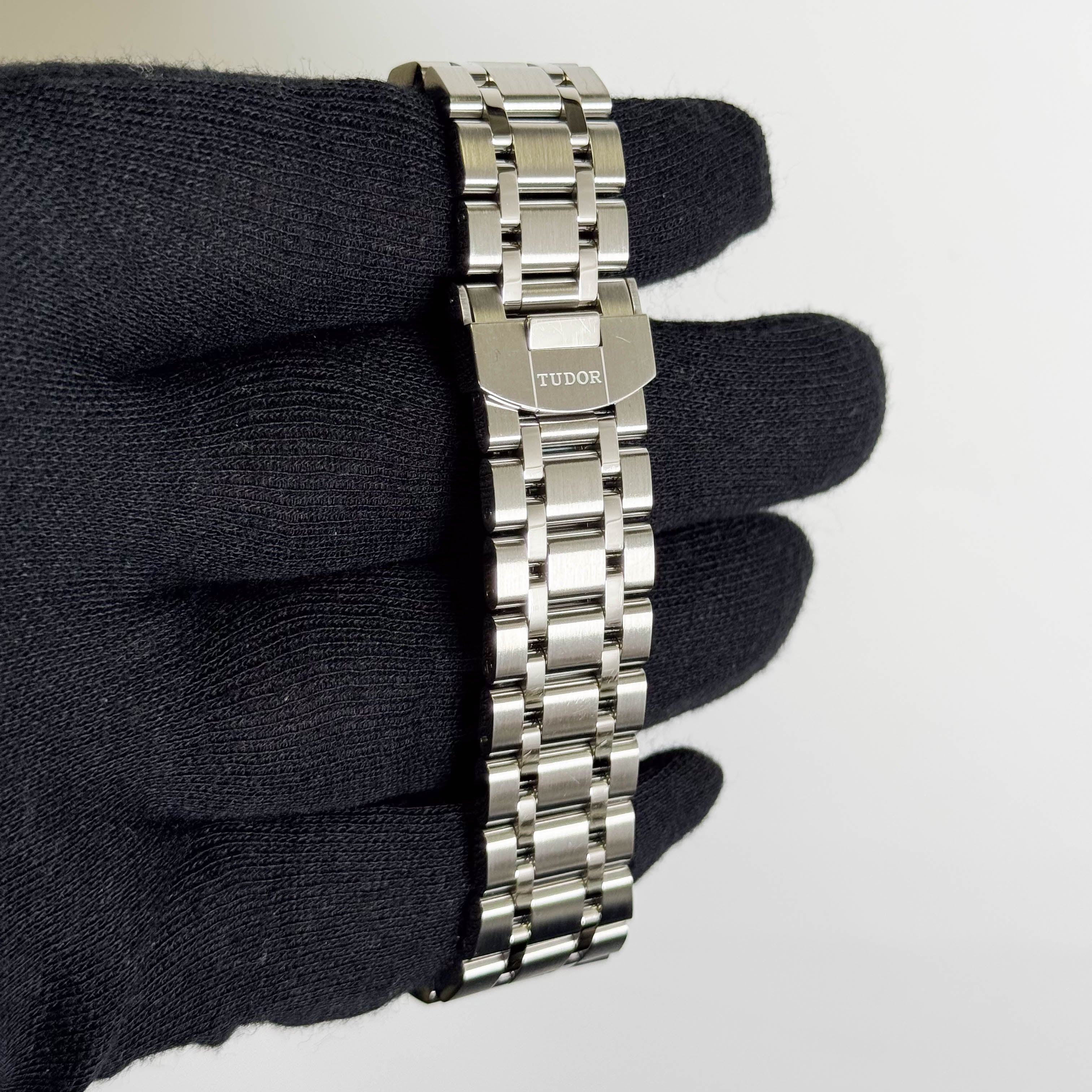 Tudor Royal 41mm Silver  Dial Watch Ref# 28600