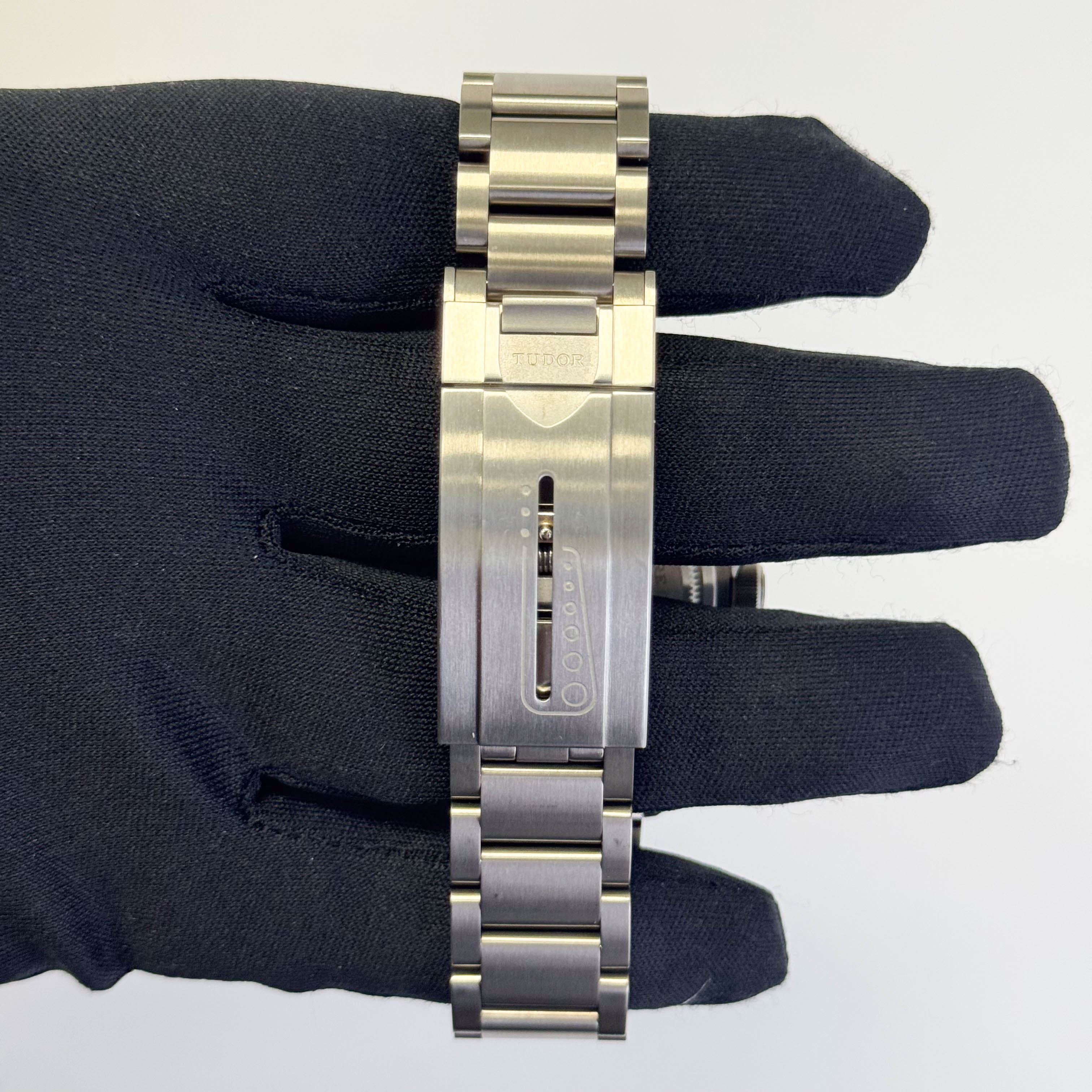 Tudor Pelagos Titanium 42mm Black Dial Watch Ref# 25600TN - Happy Jewelers Fine Jewelry Lifetime Warranty