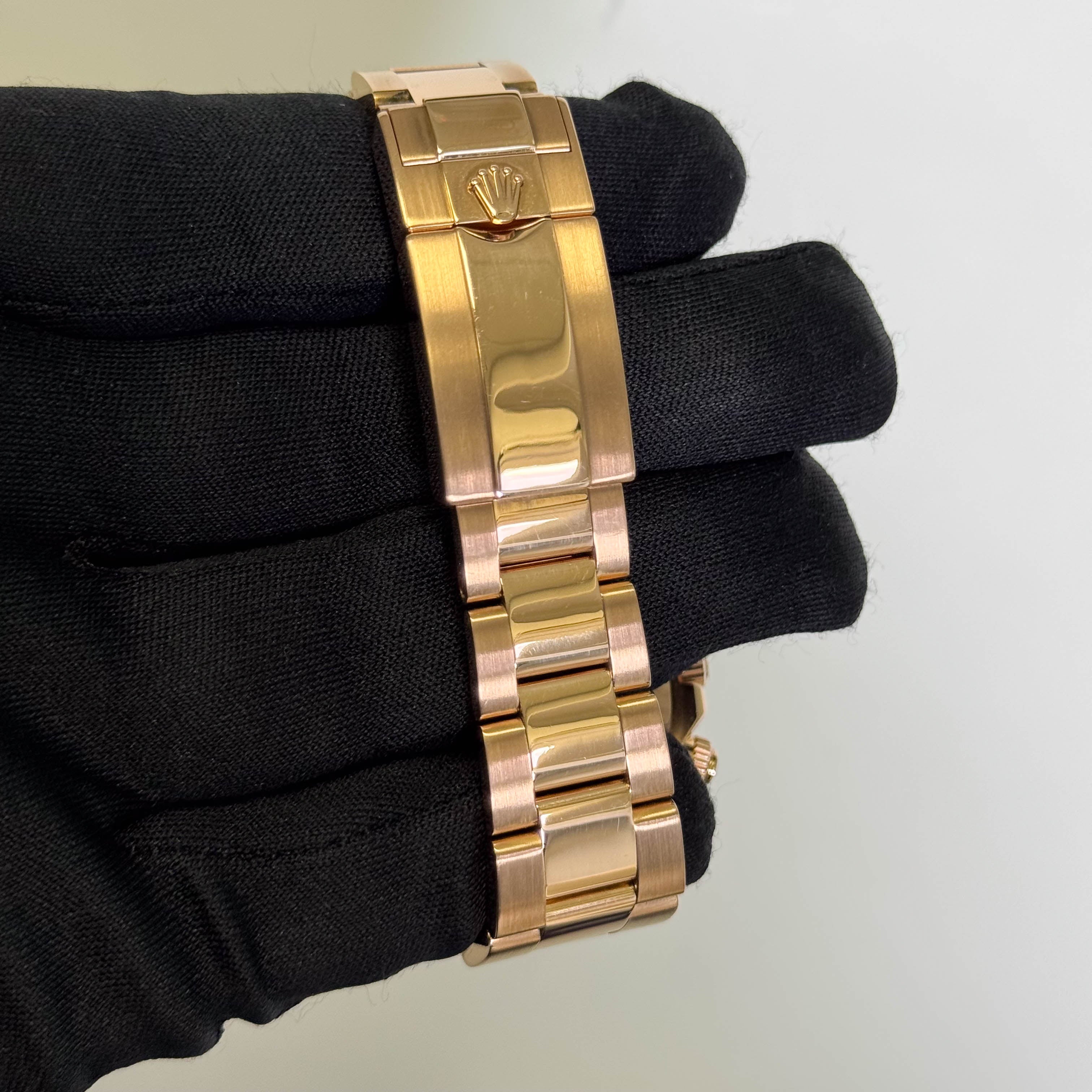 Rolex Daytona 40mm Black Dial Watch Ref# 116505